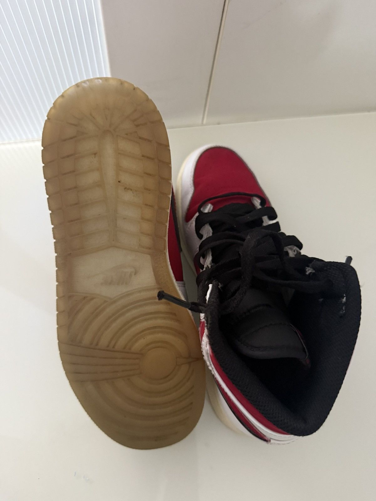 Jordan Brand Jordan 1 “Carmine” Size US 5.5 / EU 38 - 6 Thumbnail