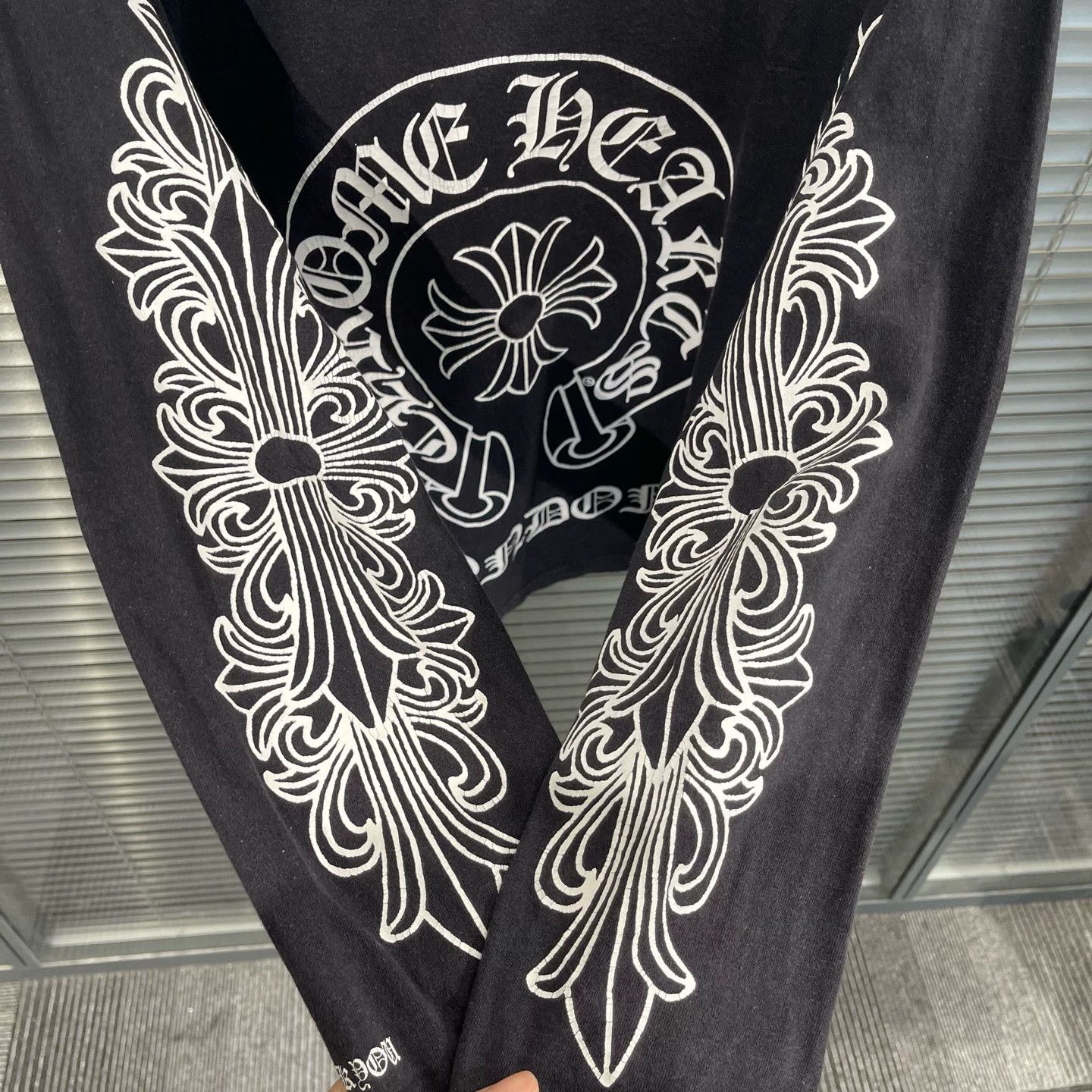 Chrome Hearts Chrome Hearts London Kylin Arm Long Sleeve M 95 (Print Flaw) Size US M / EU 48-50 / 2 - 6 Thumbnail
