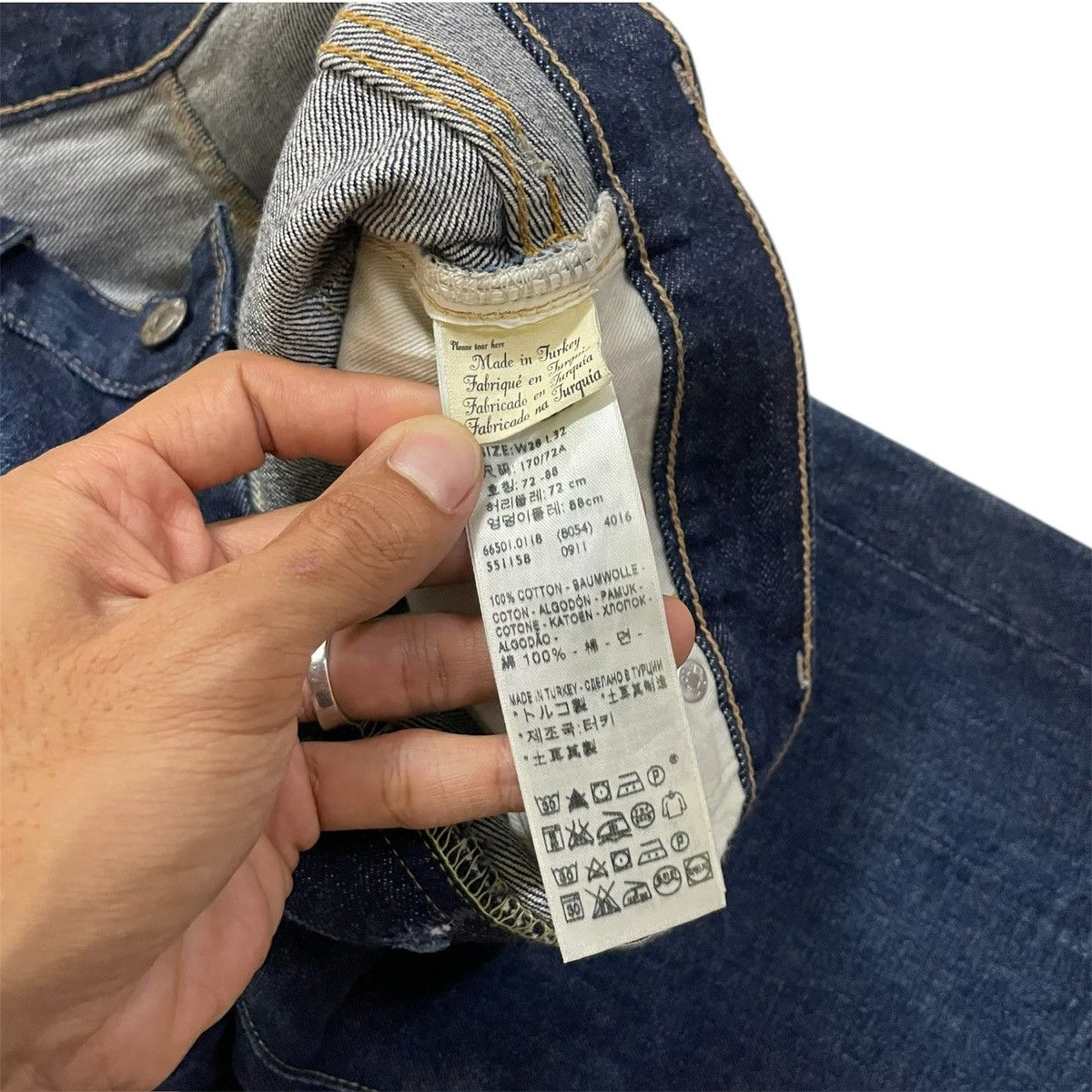 Levi's "Levi's 66501 LVC 1966 501XX Selvedge - Dark Wash" Size US 28 / EU 44 - 10 Thumbnail