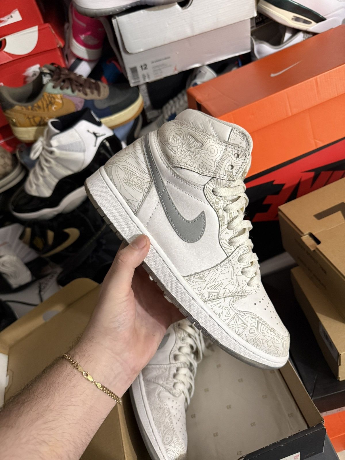 Jordan Brand Jordan retro 1 laser sz 10.5 Size US 10.5 / EU 43-44 - 2 Thumbnail