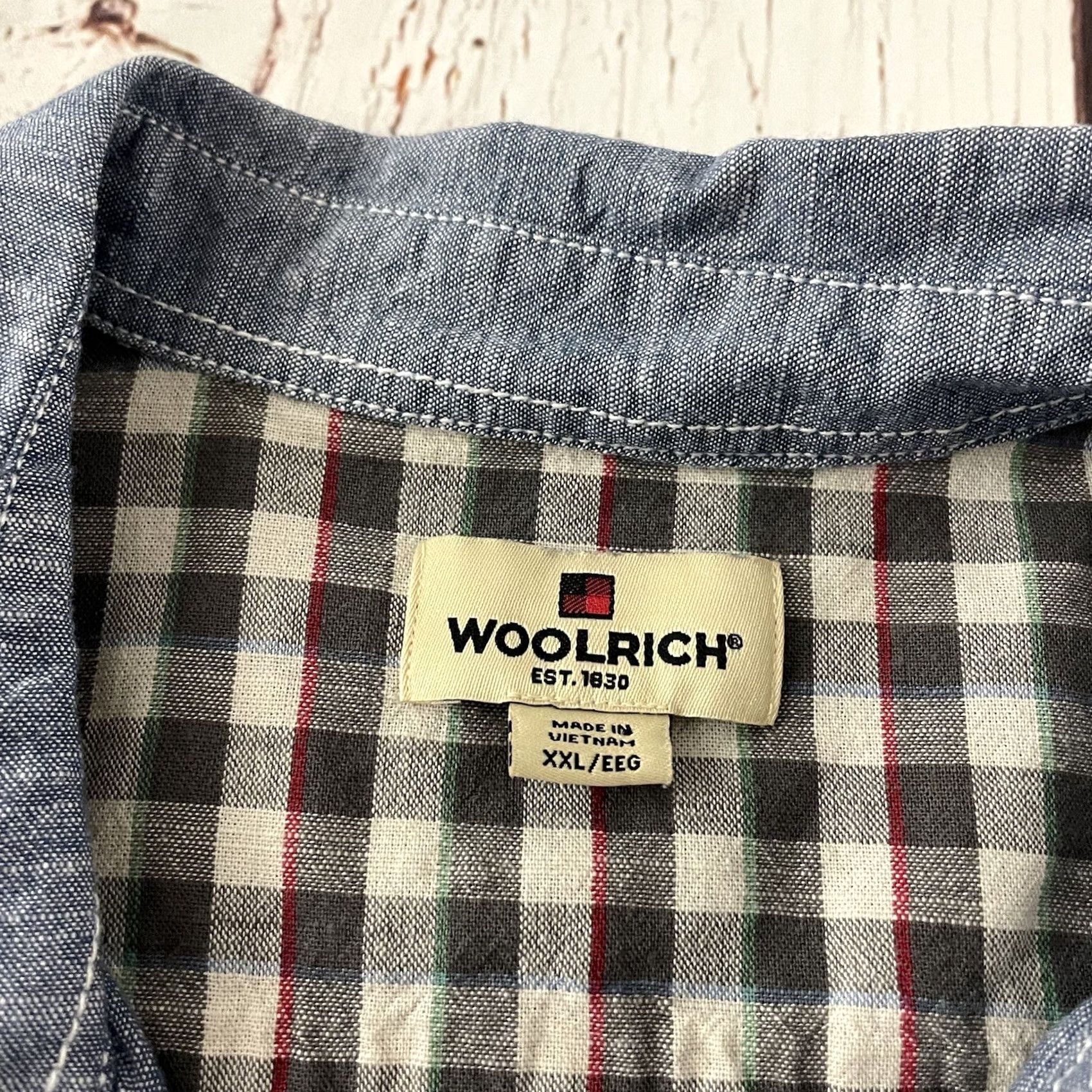 Vintage Woolrich Shirt Short Sleeve Button-Up Mens 2XL Blue Cotton Outdoor Pockets Button-Up Closure Solid Blue Size US XXL / EU 58 / 5 - 2 Thumbnail