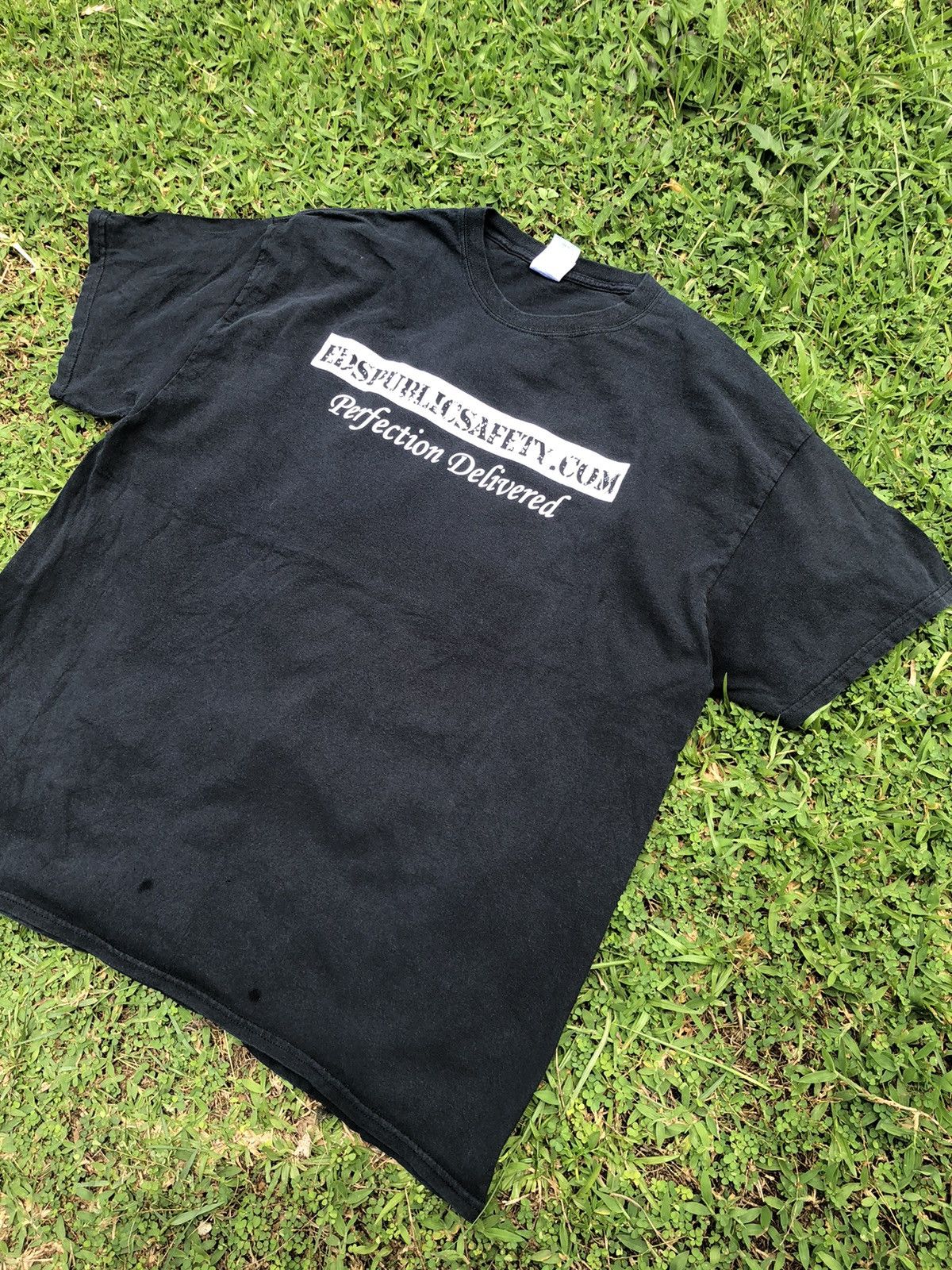 Vintage Vintage Y2K ED’S Public Safety Skull Logo Backhit Tee Size US XL / EU 56 / 4 - 10 Thumbnail