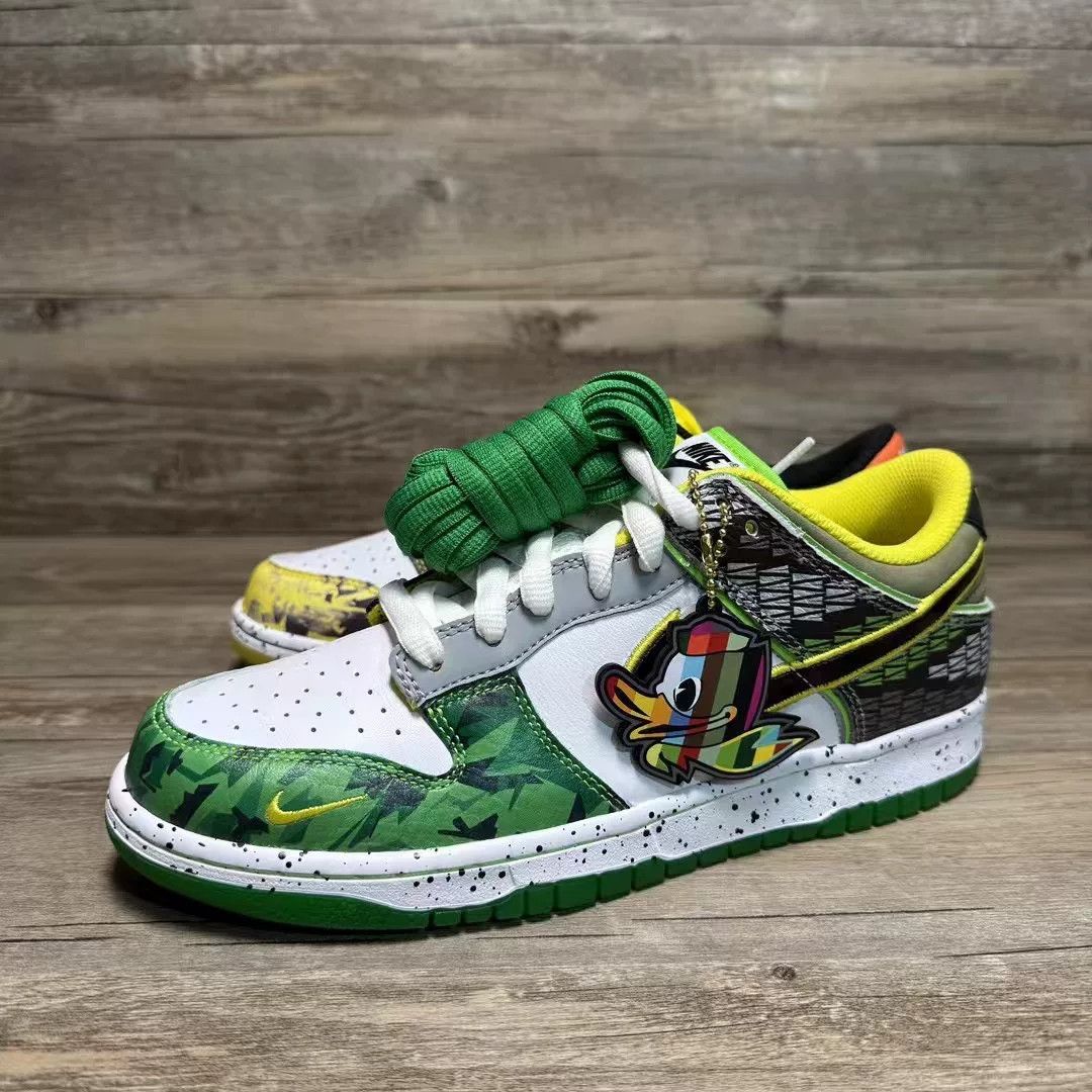 Nike Nike DUNK Multi Lowtop Sneakers 42 Men Size US 9 / EU 42 - 1 Thumbnail