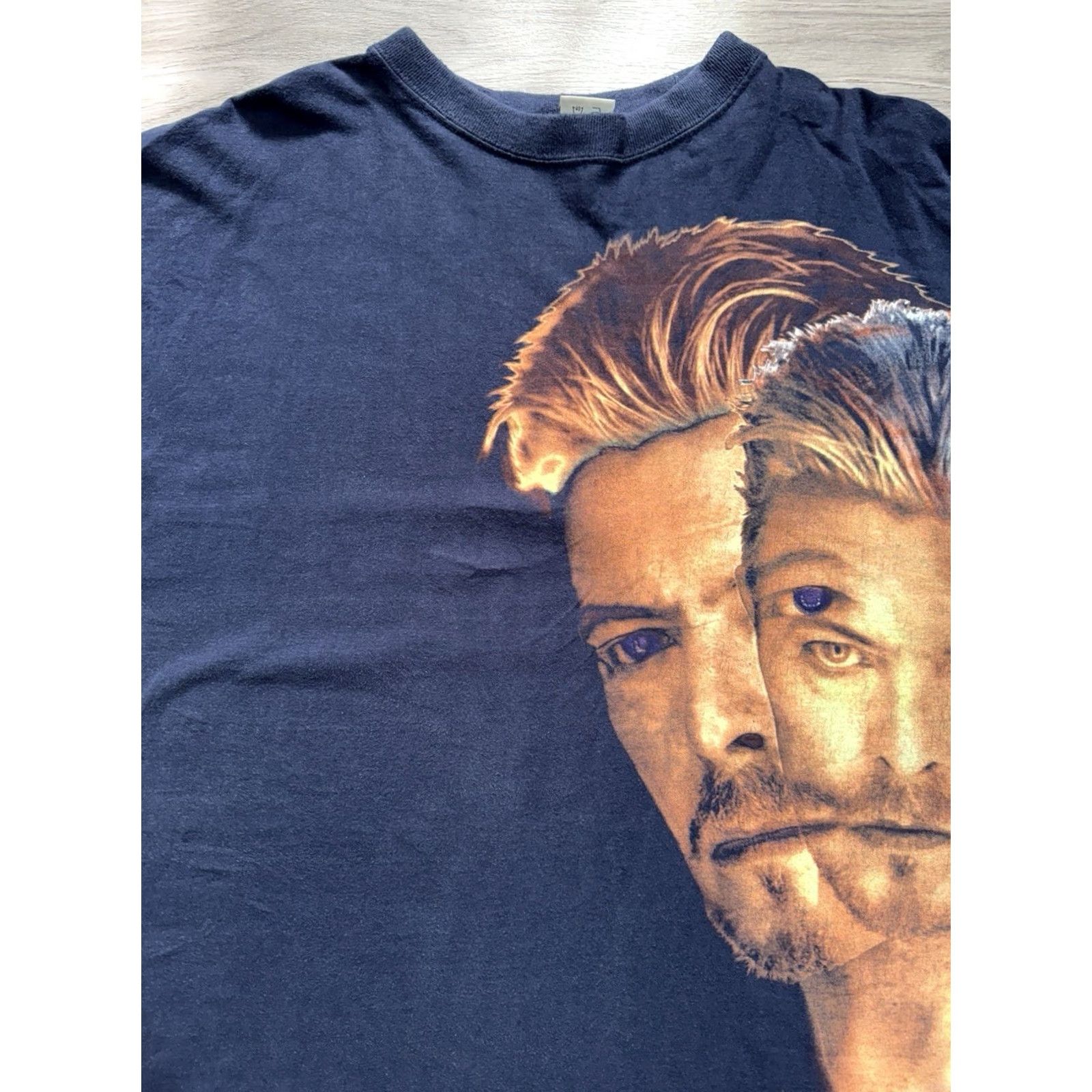 Vintage David Bowie Navy Shirt Mens XL Blue Rain 1995 Concert T Shirt Size US XL / EU 56 / 4 - 7 Thumbnail