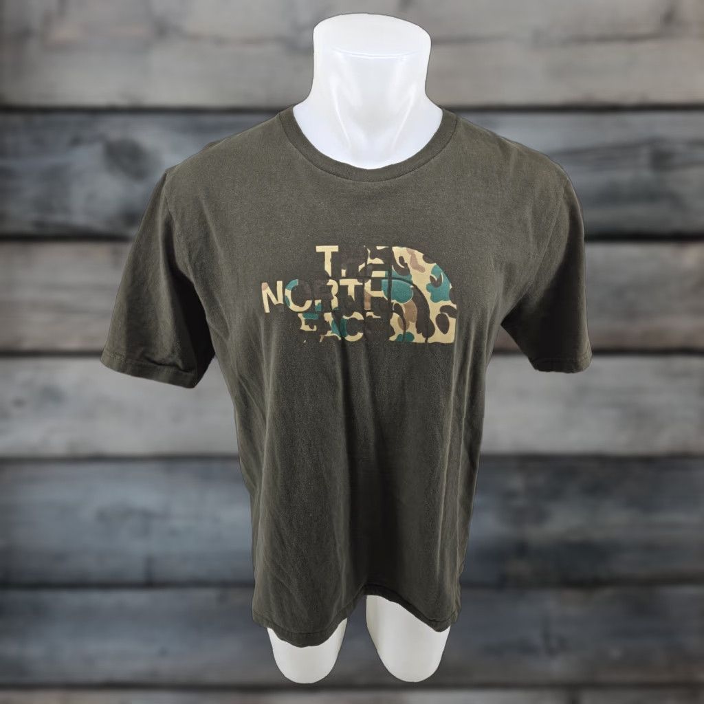 The North Face The North Face Shirt Men Large Green Camo Logo Short Sleeve Crew Neck Cotton Size US L / EU 52-54 / 3 - 1 Thumbnail