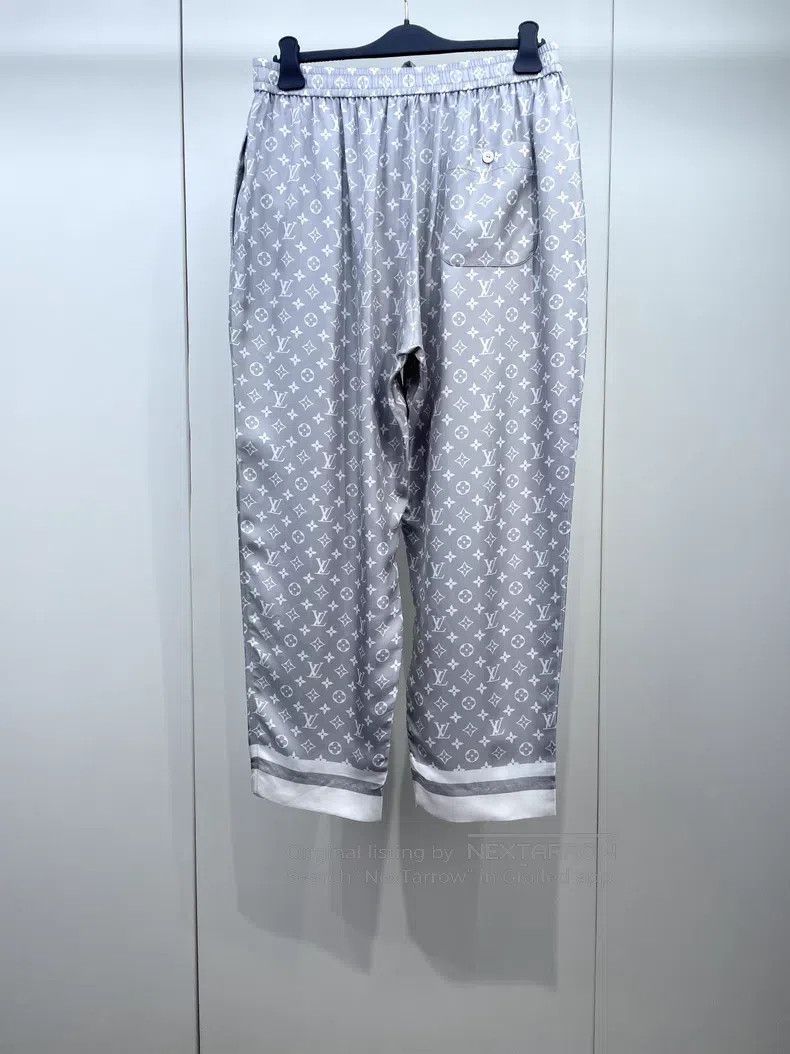 Louis Vuitton Louis Vuitton 25 Grey printed silk slacks pants Size 39" - 2 Thumbnail