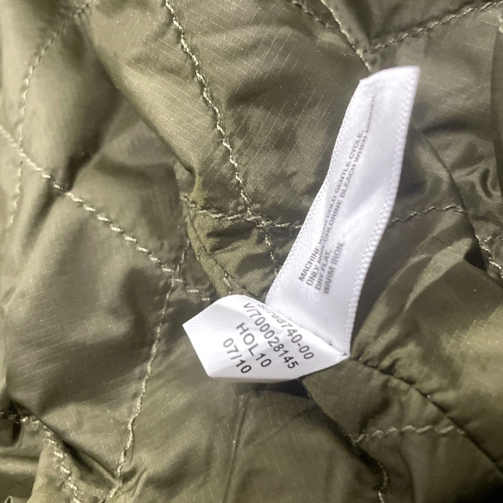 Gap Gap Cardigan Men L Gray Full Zip Wool Blend Lined Capsule Layer Knit Wool Neutral Coat, 2000s y2k, Button, Vintage Inspired, Regular Fit, Mens Size US L / EU 52-54 / 3 - 5 Thumbnail