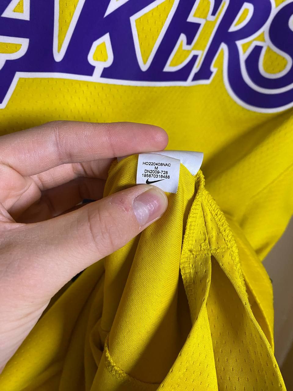 NBA × Nike 🏀 Los Angeles Lakers Jersey – Yellow / Purple Accents (#6) Size US M / EU 48-50 / 2 - 6 Thumbnail