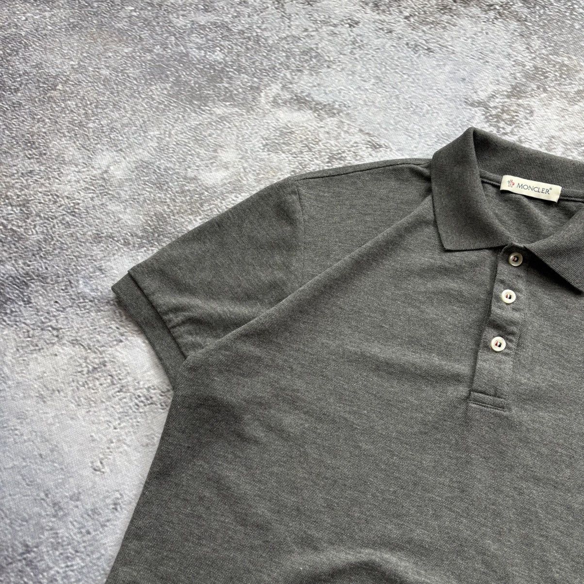 Moncler Vintage Moncler 00s Style Basic Classic Polo Size M Size US M / EU 48-50 / 2 - 3 Thumbnail
