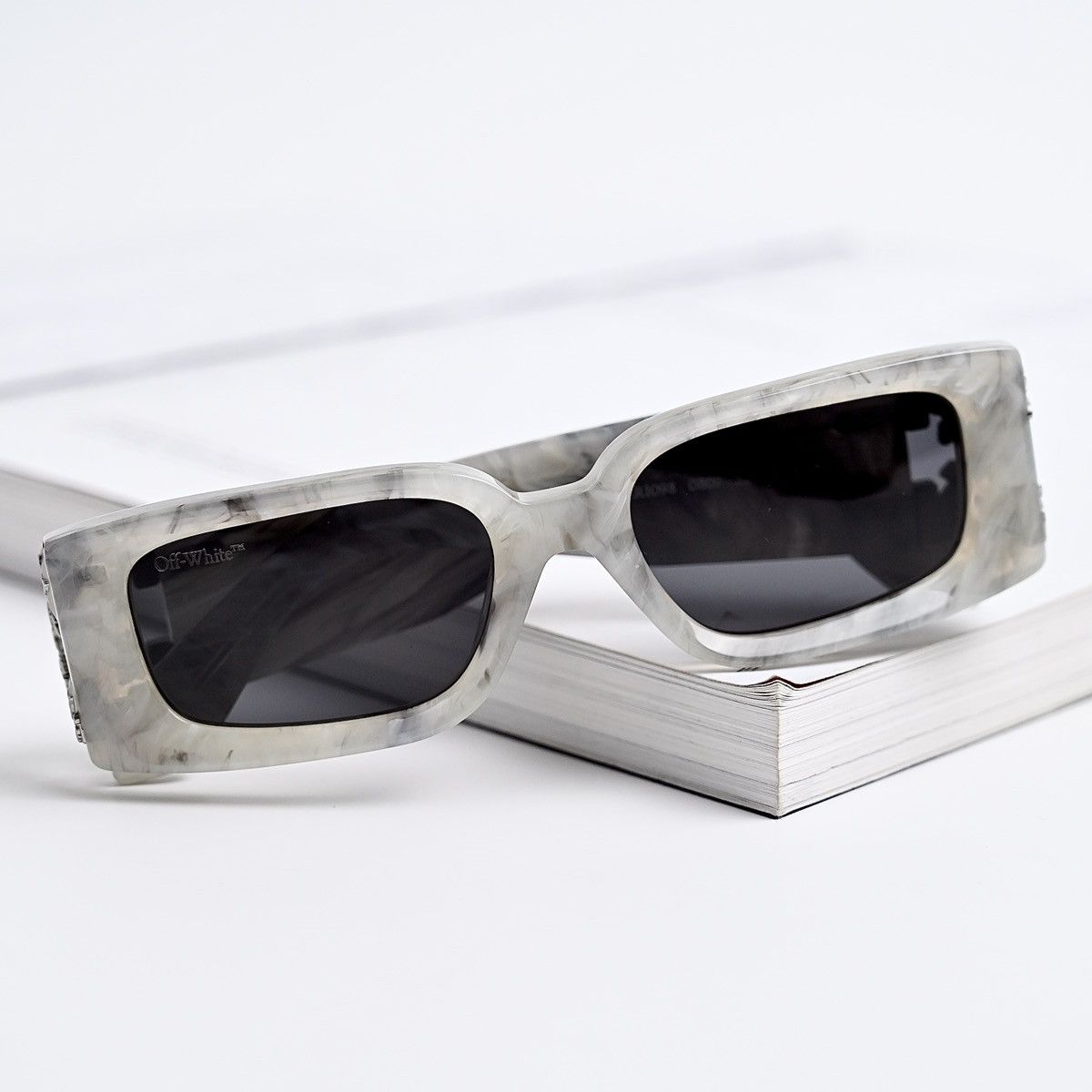Off-White OFF WHITE ROMA SUNGLASSES Size ONE SIZE - 8 Thumbnail