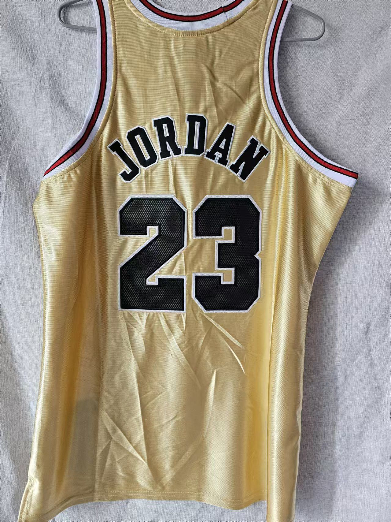NBA 1997 98 Chicago Bulls #23 Michael Jordan Jersey Gold Size US M / EU 48-50 / 2 - 1 Thumbnail