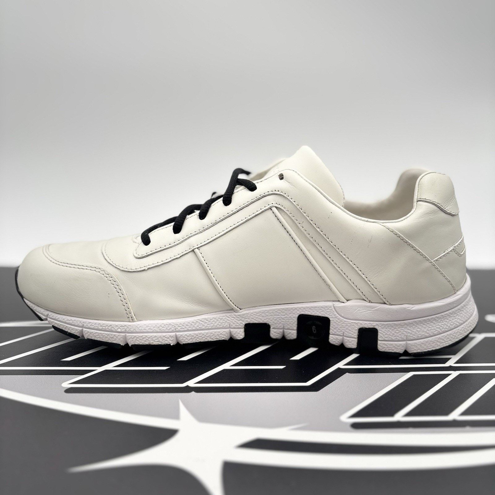 Gucci Gucci Leather Low Top ' White ' | GOOD CONDITION! Size US 6.5 / EU 39-40 - 4 Thumbnail