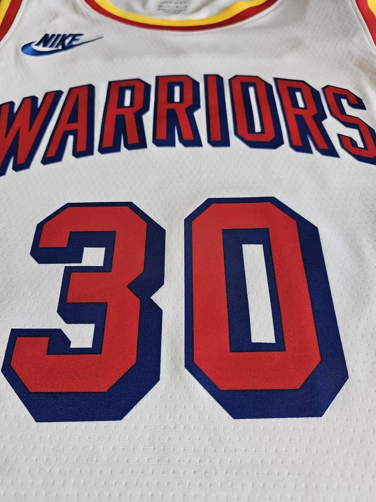 NBA Golden State Warriors #30 Stephen Curry Jersey Size US M / EU 48-50 / 2 - 3 Thumbnail