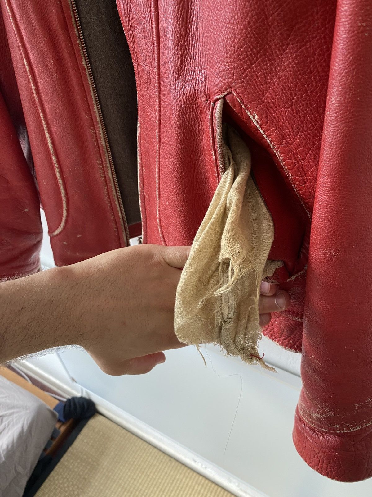 Vintage Rare Vintage Red Heavy Leather Biker Jacket Size US L / EU 52-54 / 3 - 7 Thumbnail