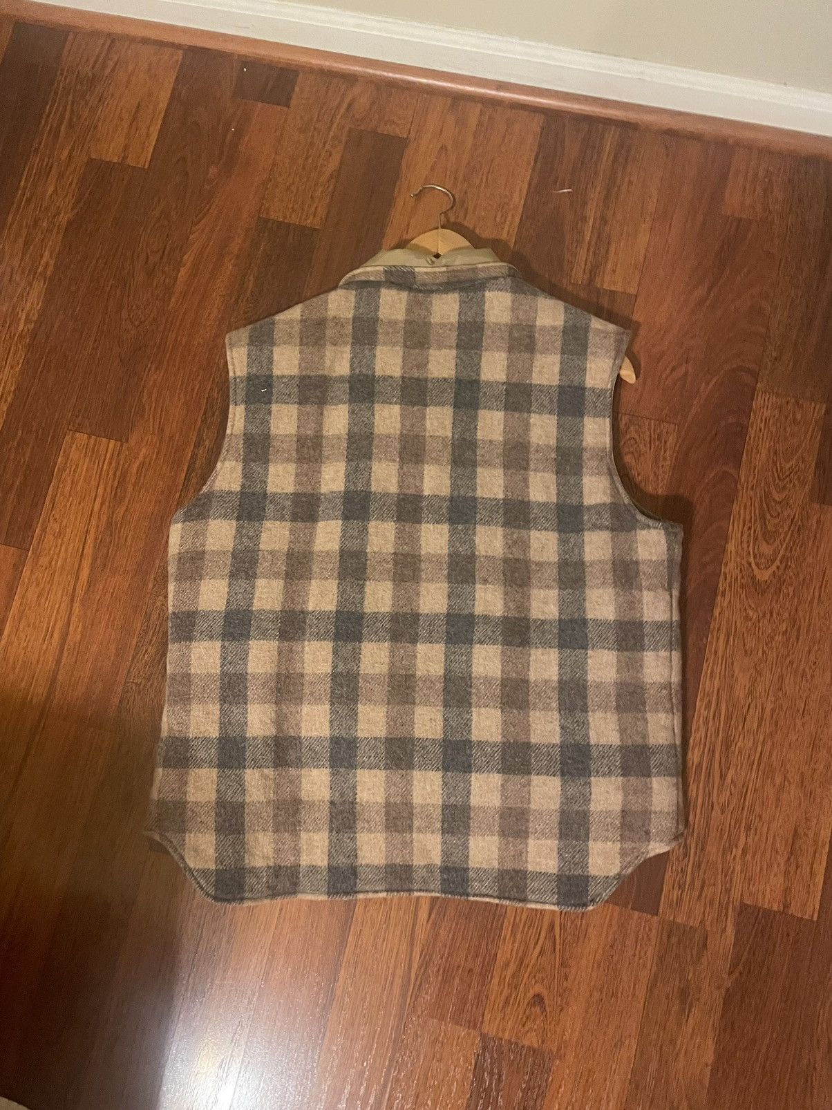 Vintage × Woolrich Woolen Mills Vintage woolrich vest Size US M / EU 48-50 / 2 - 3 Thumbnail