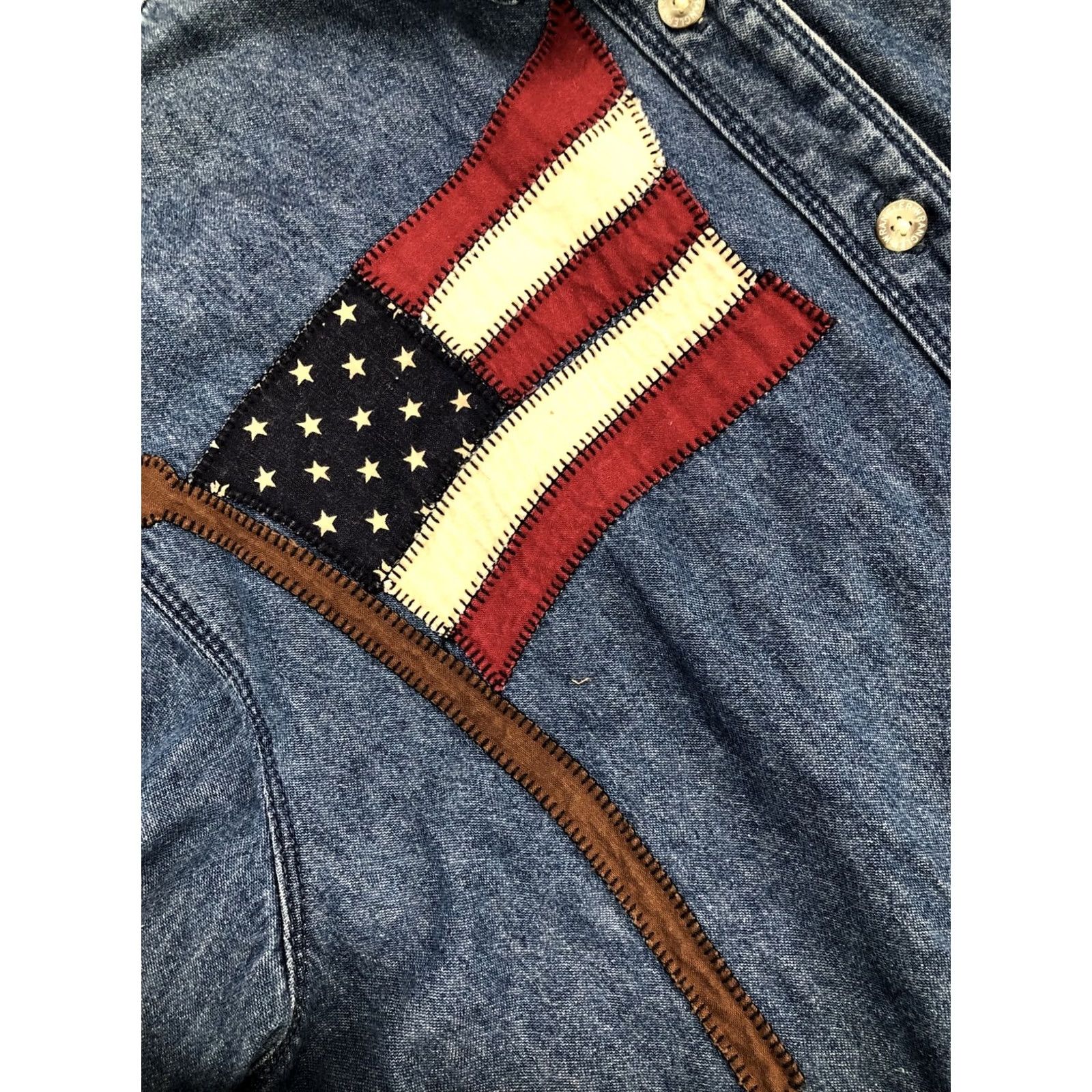 Wrangler VINTAGE Wrangler Hero L/S U.S. Flag Patriot Shirt Medium Men Red/White/Blue Denim Cotton Button-Up Collared Long Sleeve Size US M / EU 48-50 / 2 - 5 Thumbnail