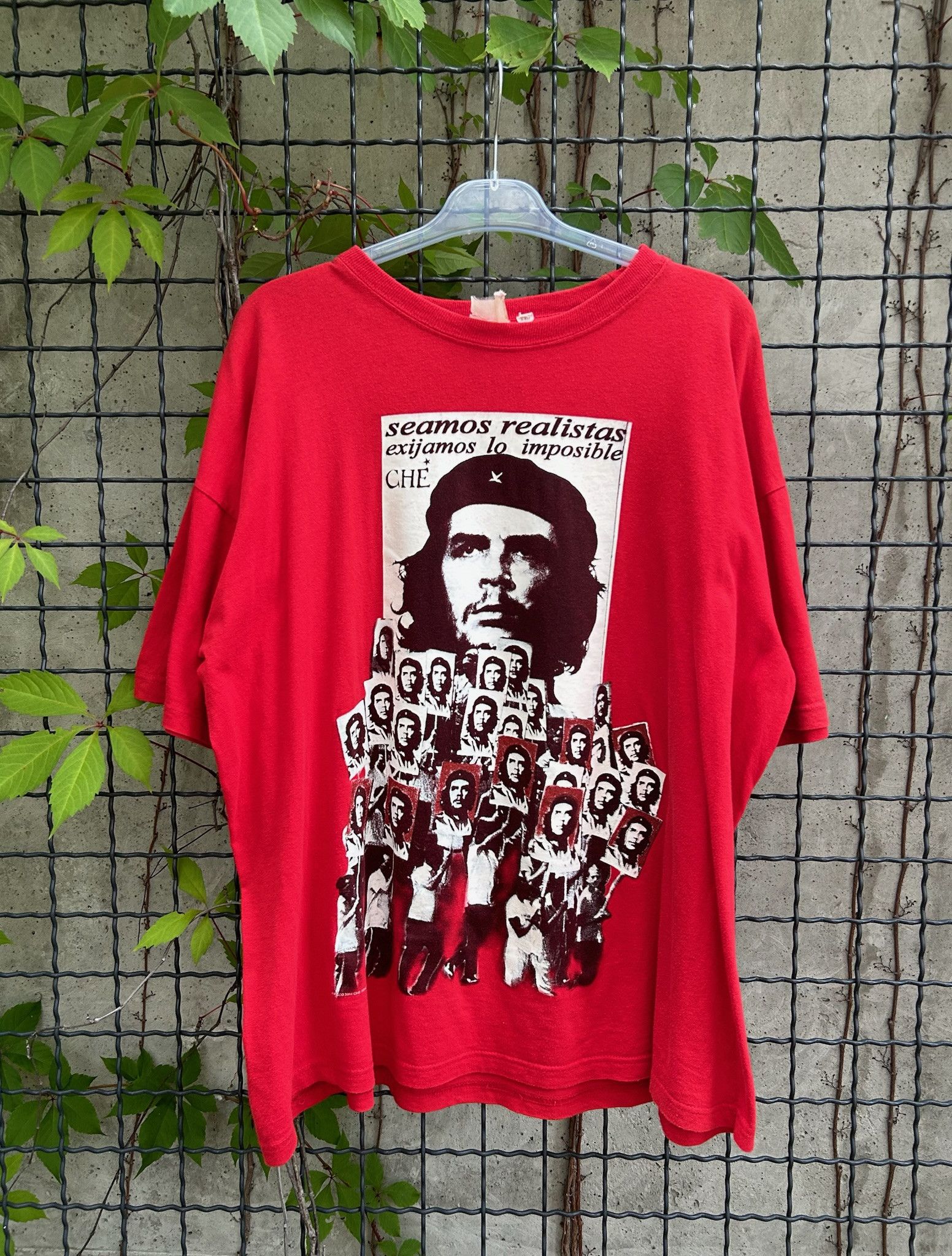 Band Tees Che Guevara Vintage 2001 Hasta La Victoria Siempre Red Tee Size US XXL / EU 58 / 5 - 1 Thumbnail