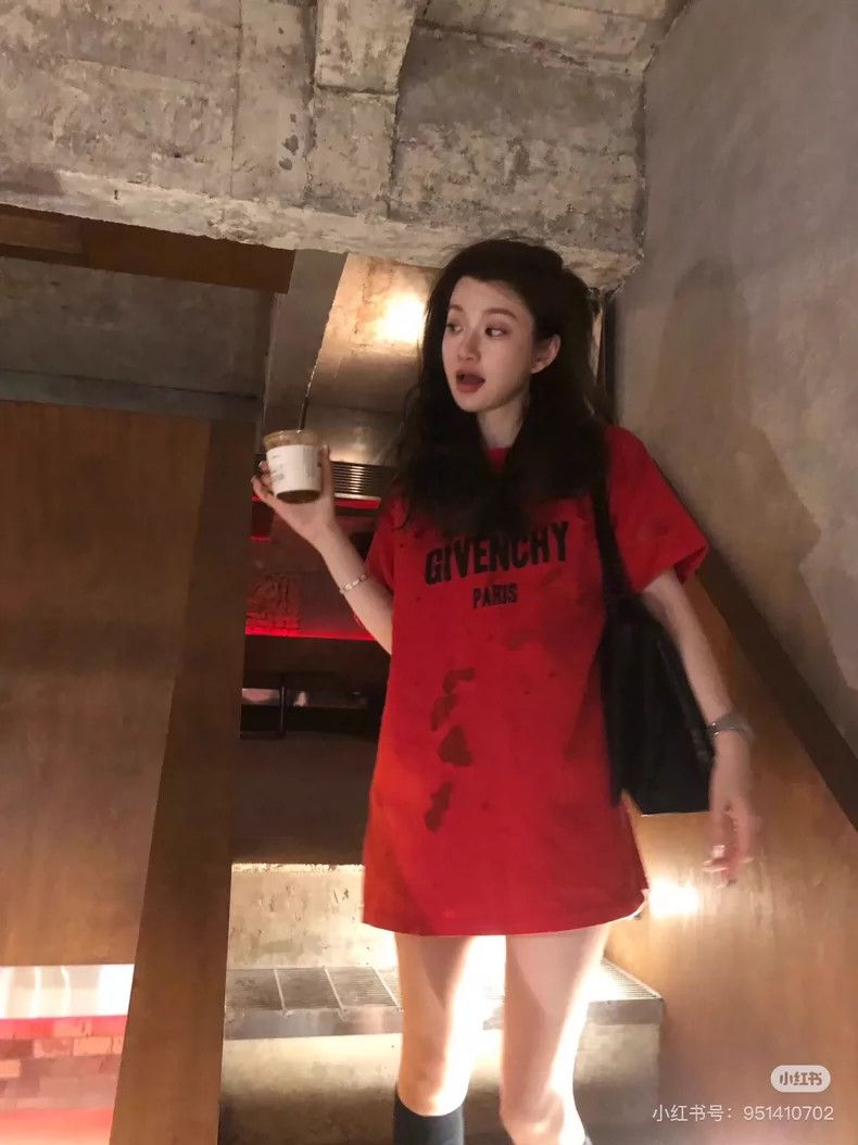 Givenchy Givenchy New Red Big Hole Short Sleeve Size US S / EU 44-46 / 1 - 6 Thumbnail