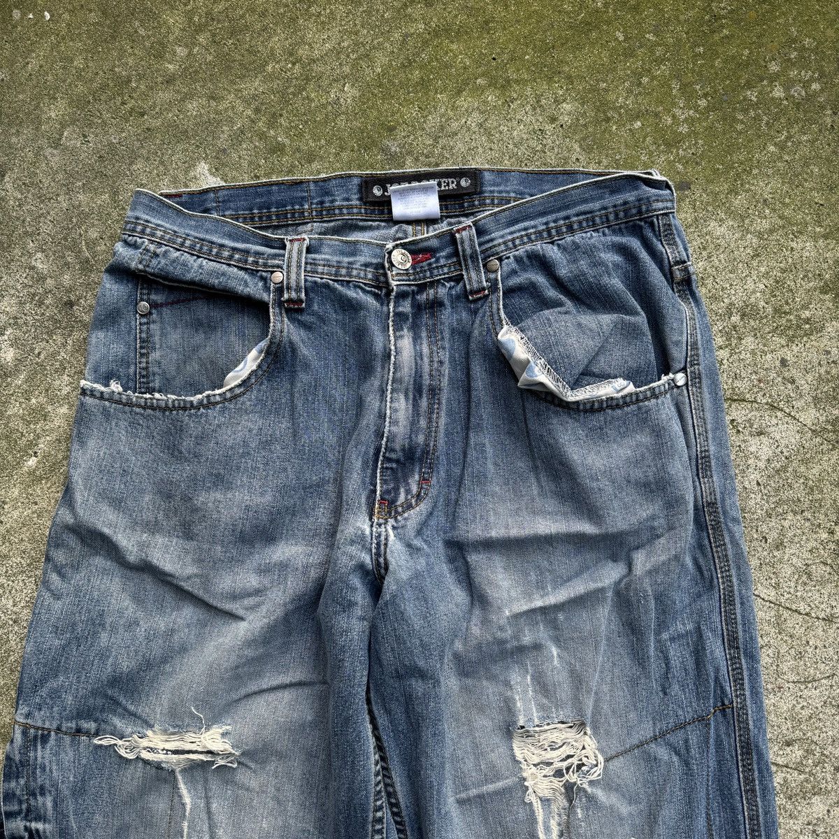 Vintage Thrashed Faded Distressed Baggy Wide Skater Jeans ERD Grunge Size US 33 - 4 Thumbnail