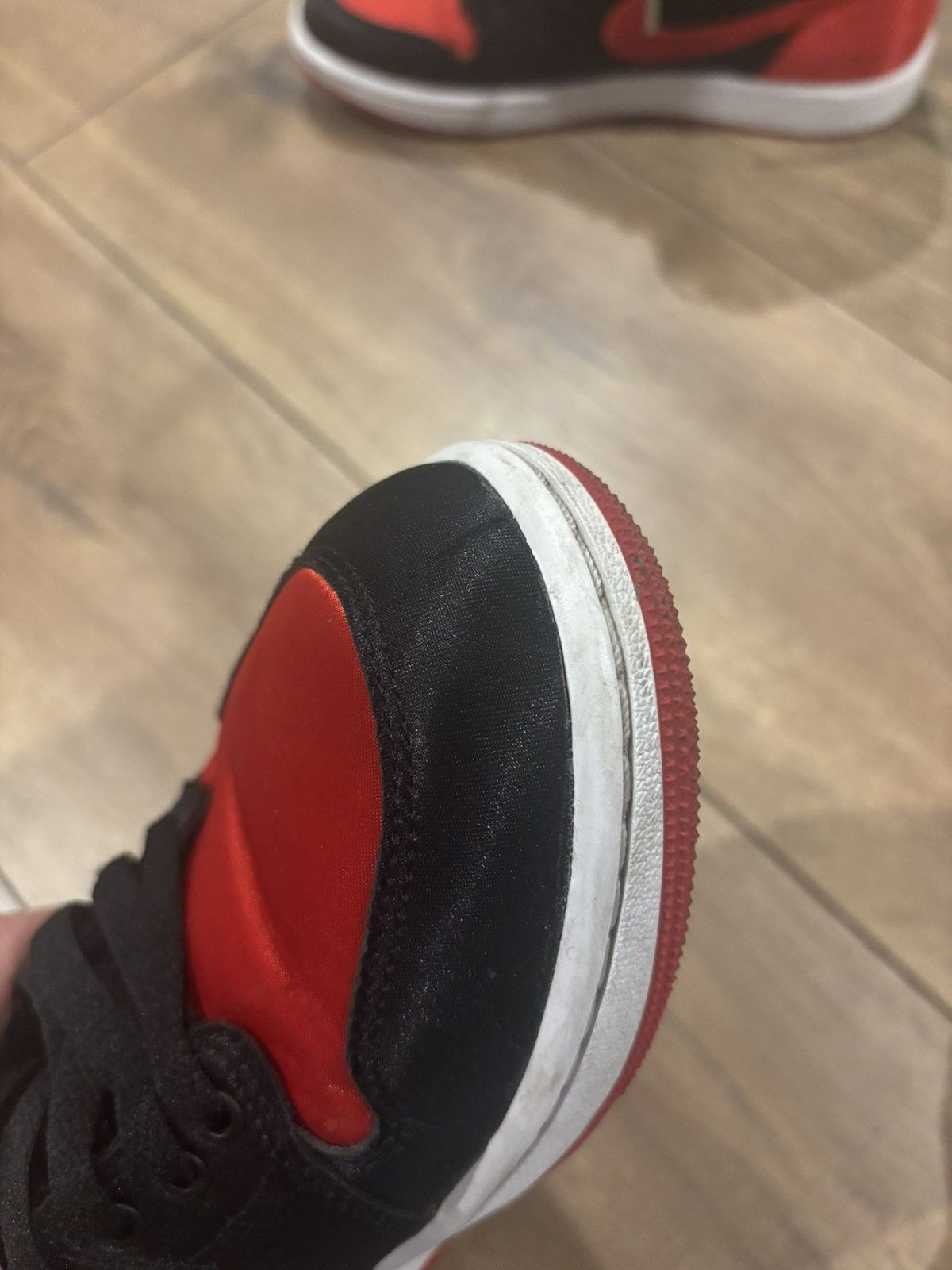 Nike Nike air jordan 1 high satin bred Size US 10.5 / EU 43-44 - 6 Thumbnail