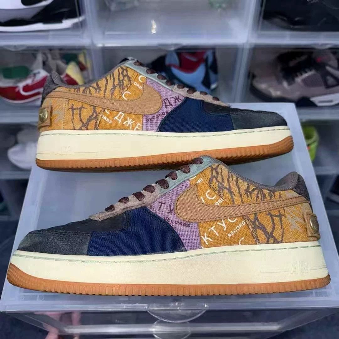 Unknown London Air Force 1 TS "What The" 43 - Like New Size US 10 / EU 43 - 2 Thumbnail