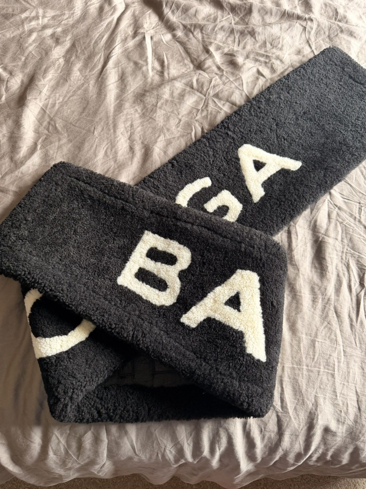 Balenciaga Balenciaga 2017 Fall Collection Shearling Scarf Size ONE SIZE - 10 Thumbnail
