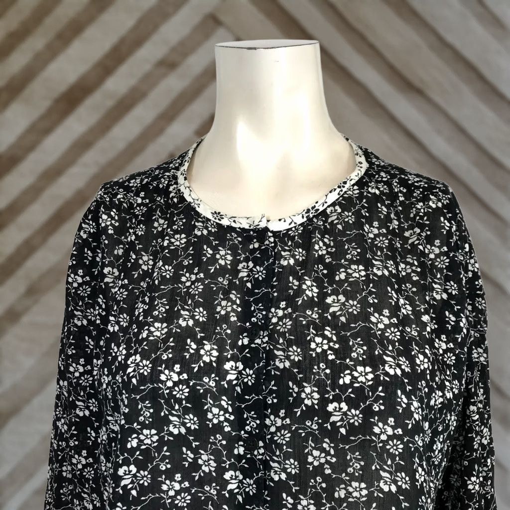 Madewell MADEWELL Blouse WOMEN'S S BLACK FLORAL LONG SLEEVE ROUND NECK BUTTON TOP Size S / US 4 / IT 40 - 1 Thumbnail
