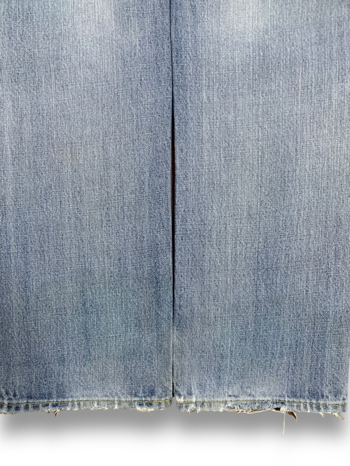 Undercover × Uniqlo Vintage Uniqlo S002 Blue Wash Distressed Grunge Jeans Size US 29 - 16 Thumbnail