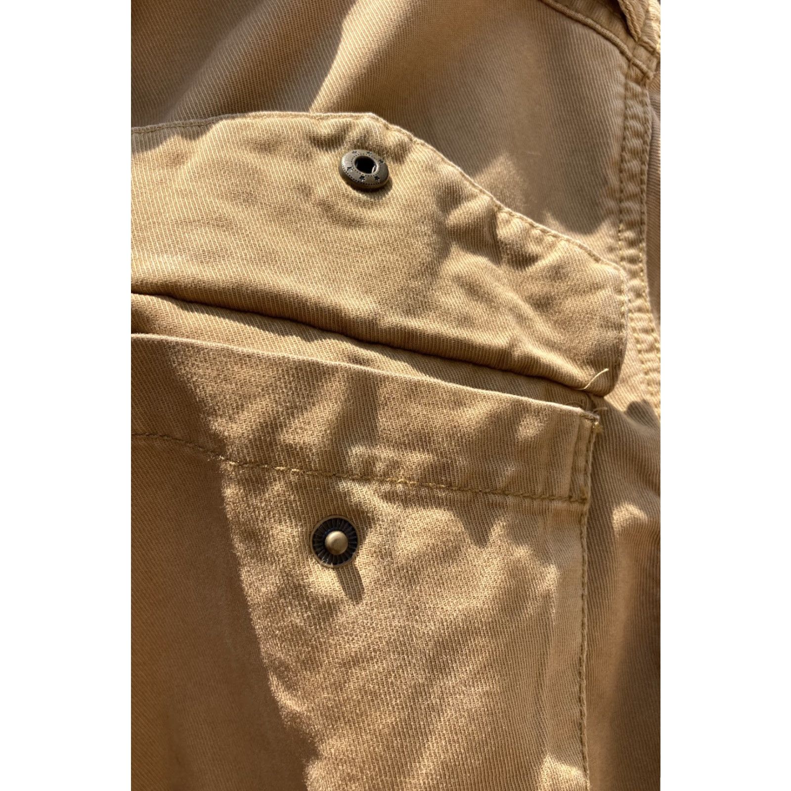 Eddie Bauer VINTAGE Eddie Bauer Field Jacket Men’s L Beige Khaki Canvas Epaulettes Pockets 4 Buttons 1990s Jacket Size US L / EU 52-54 / 3 - 7 Thumbnail