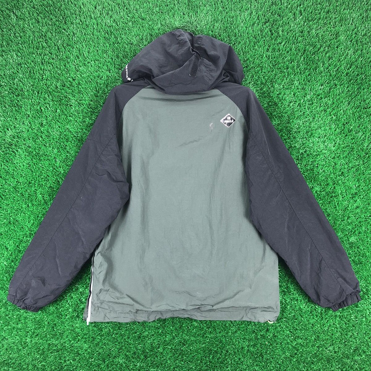 Japanese Brand Vintage Anorak Windbreaker Hoodie Jacket Pullover by Burtle Size US L / EU 52-54 / 3 - 4 Thumbnail
