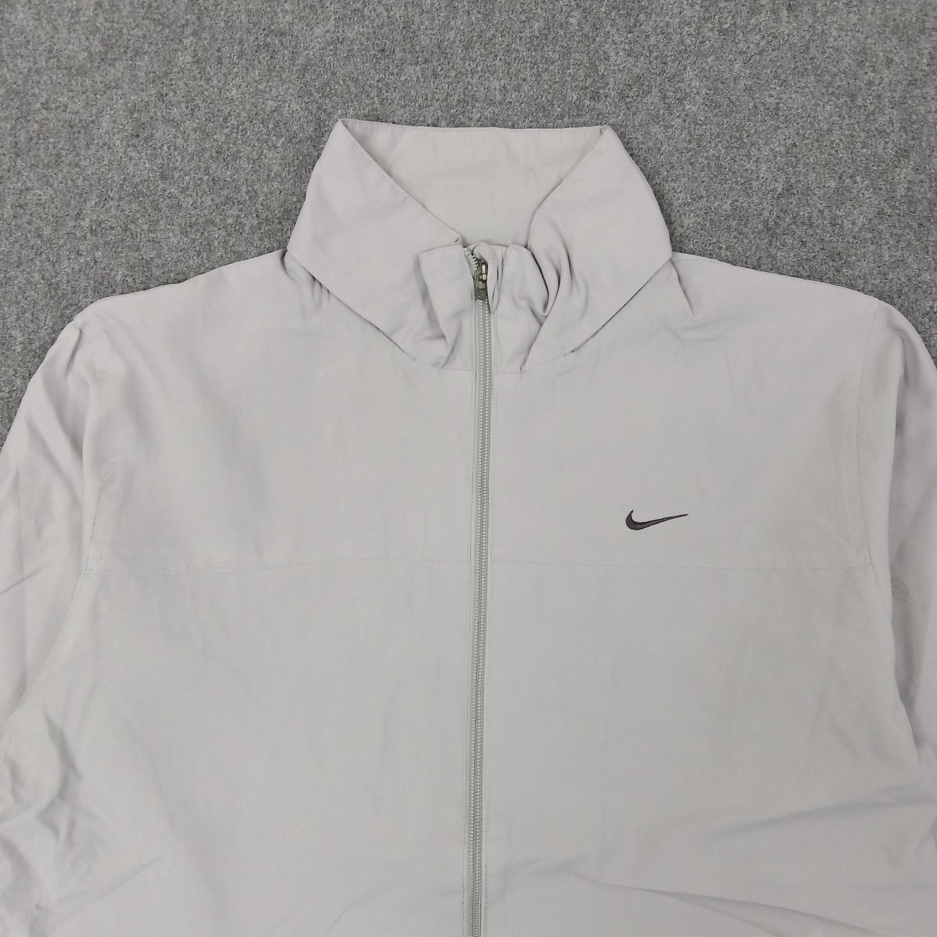 Nike Sport Style Windbreaker Jacket C246N11