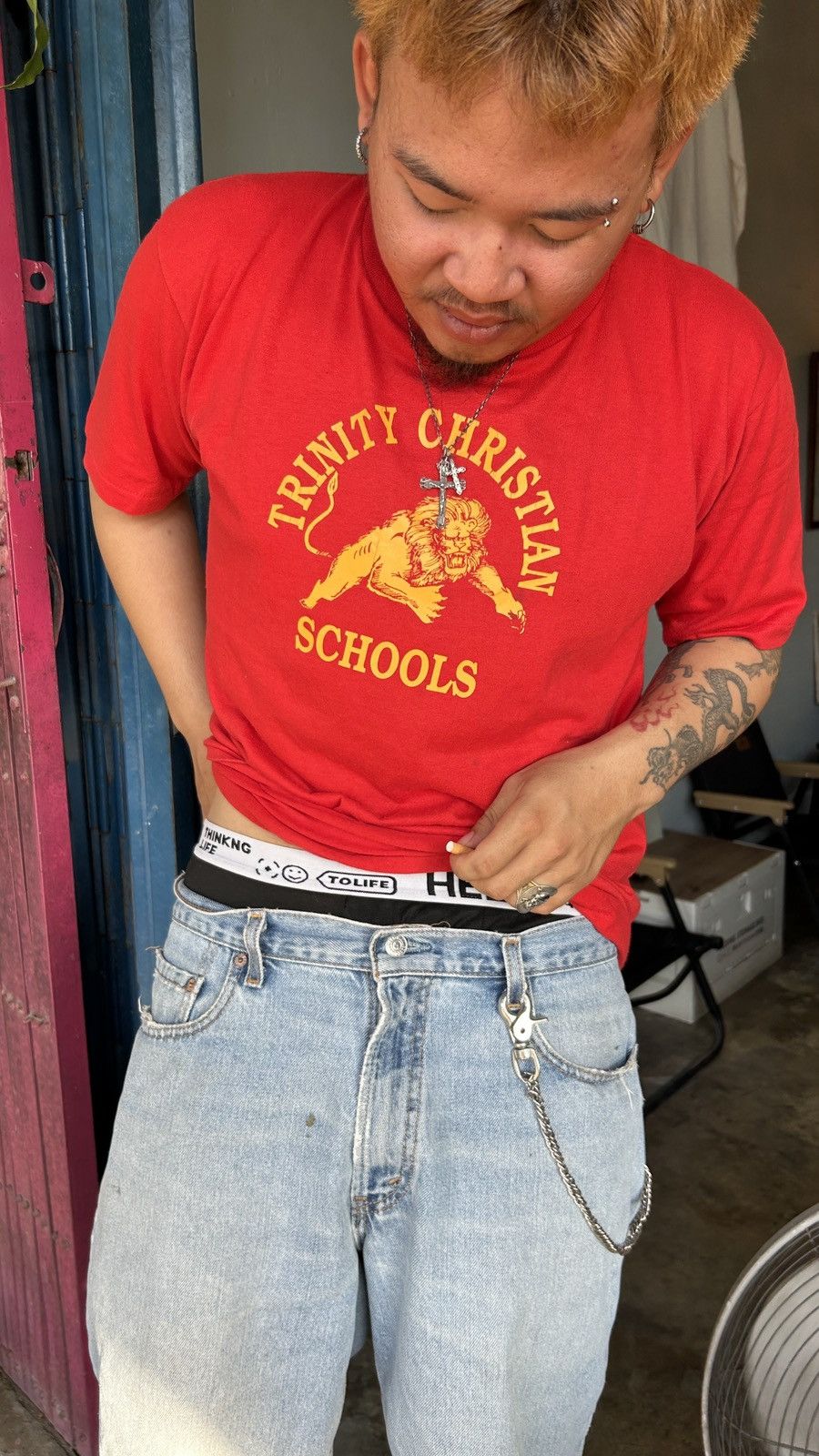 Vintage 1980s Trinity Christian School Varsity Tee Size US L / EU 52-54 / 3 - 2 Thumbnail