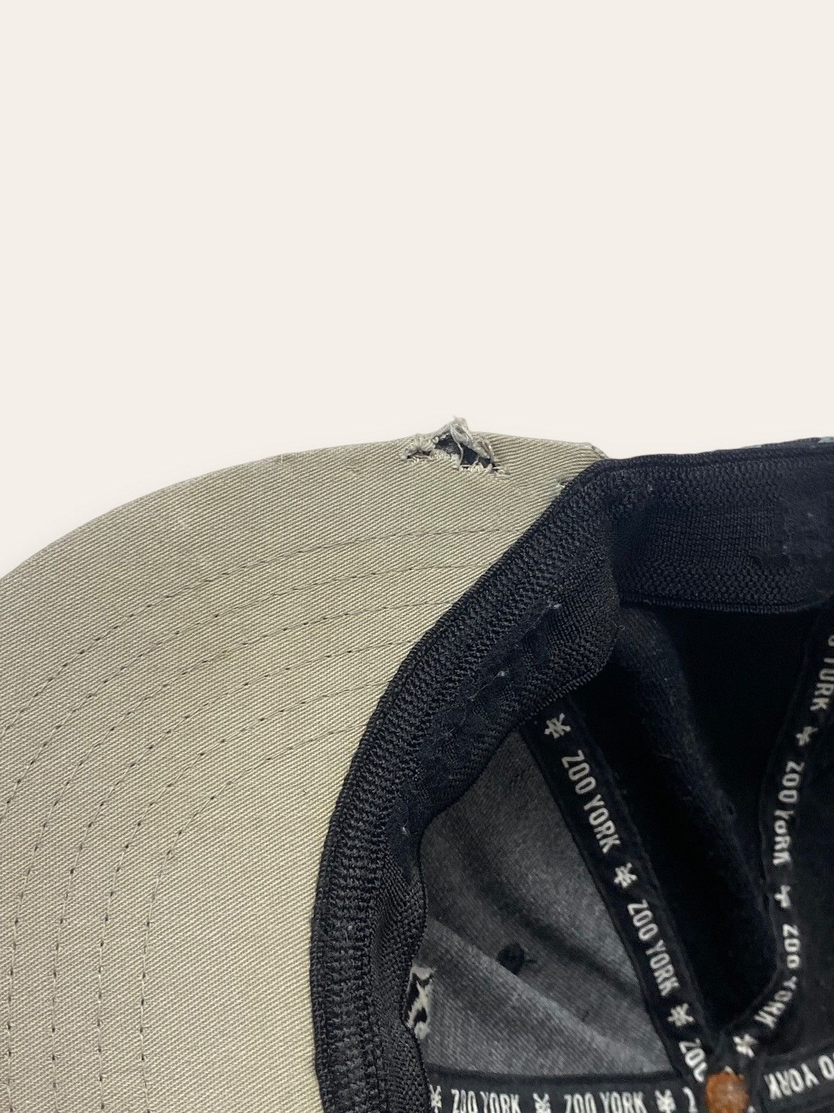 Vintage Vintage ZOO YORK Cap Skater Grey Monogram Pattern Y2K Size ONE SIZE - 8 Thumbnail