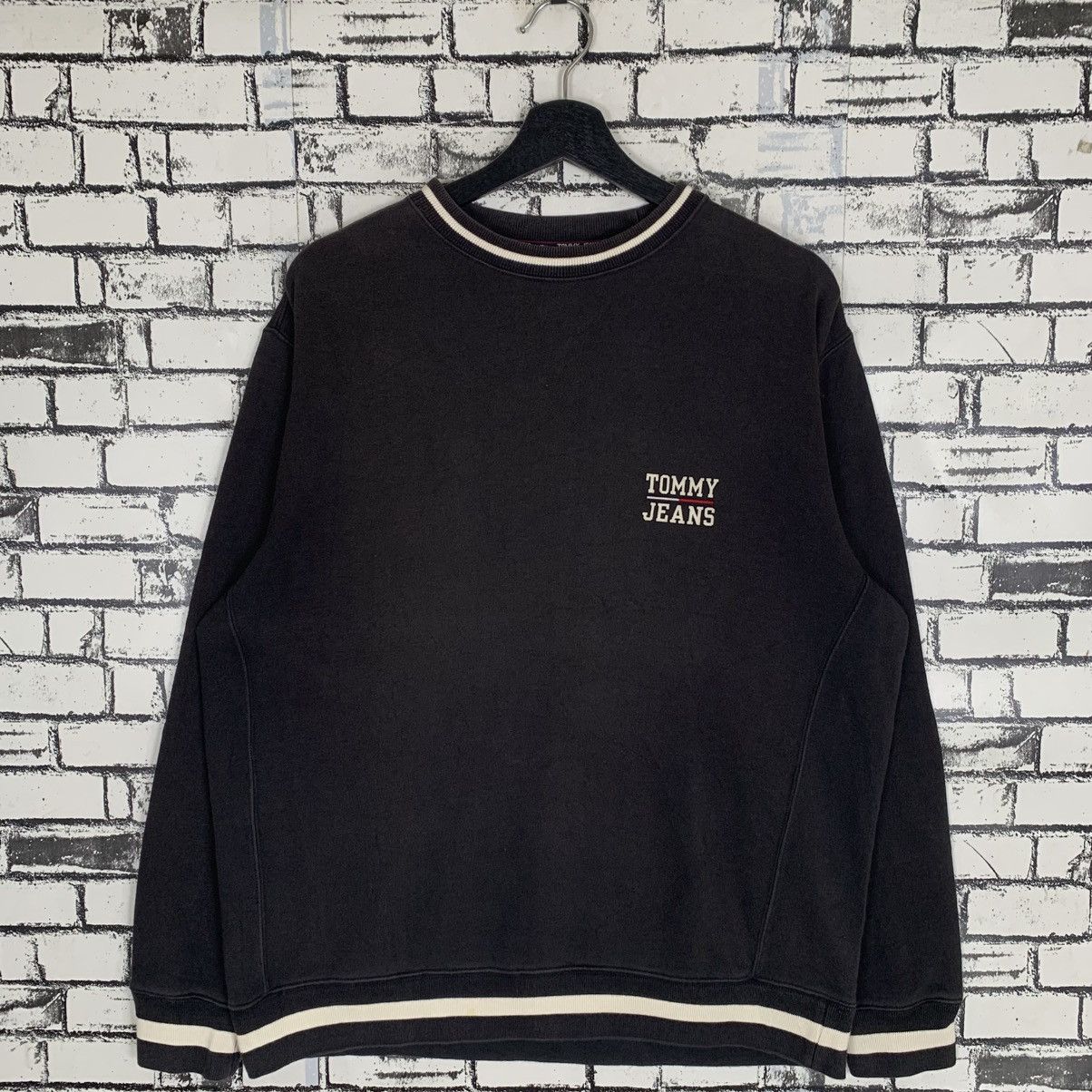 Designer Vintage Tommy Jeans Sweatshirt Size US S / EU 44-46 / 1 - 1 Thumbnail
