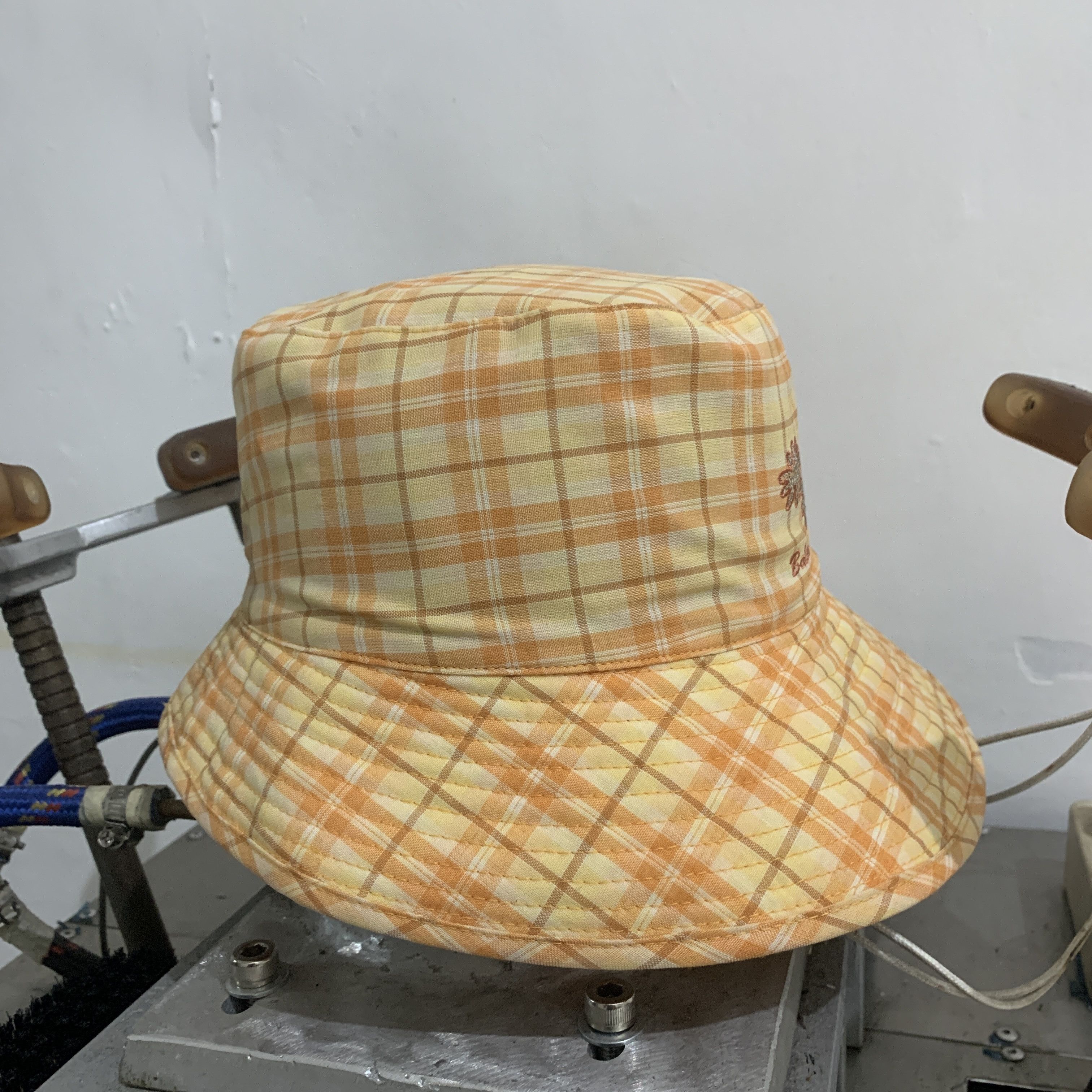 Balenciaga Balenciaga Paris Pattern Flower Fleur Bucket Hat Size ONE SIZE - 4 Thumbnail