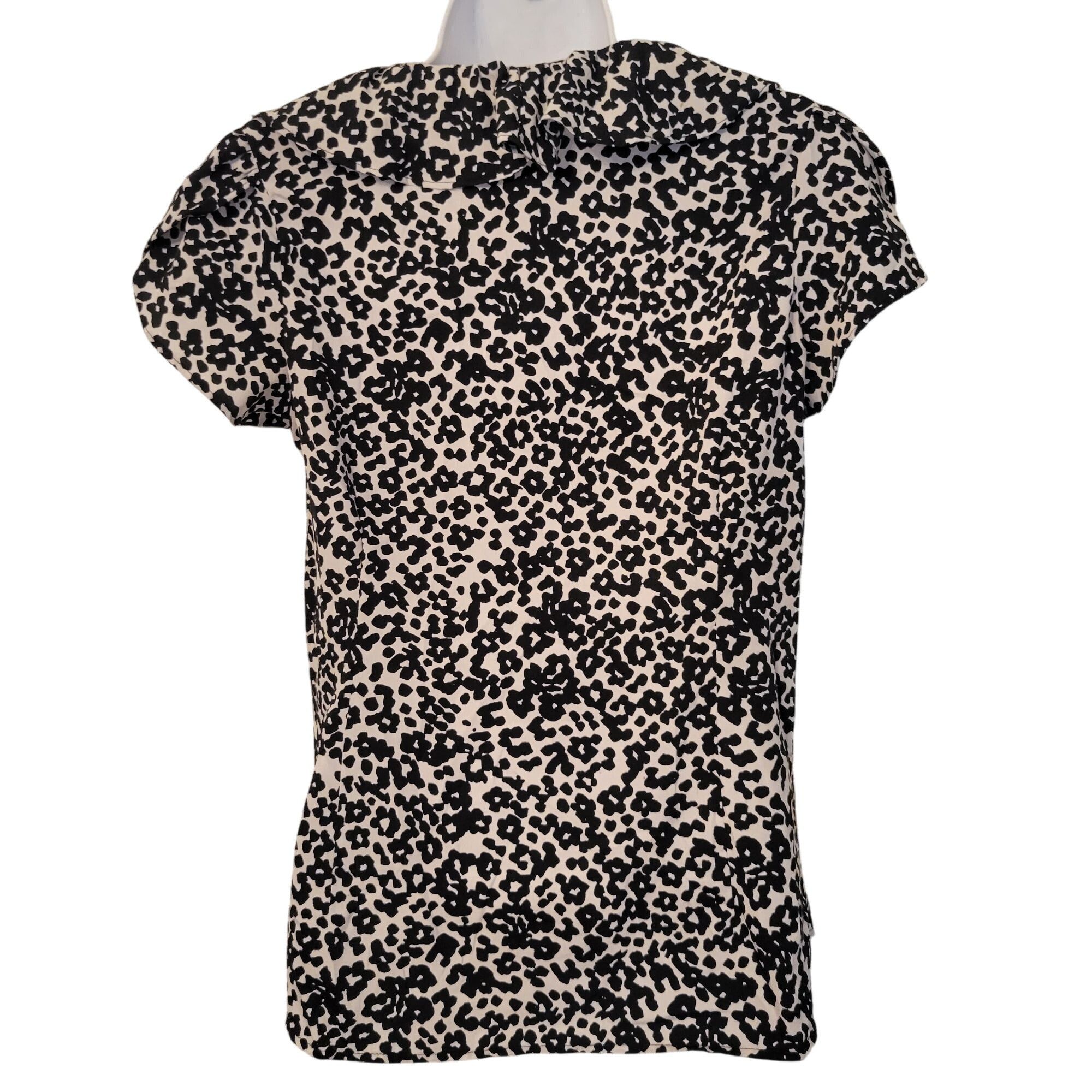 Banana Republic Banana Republic PS Ruffle Front Blouse Black White Animal Pr Size S / US 4 / IT 40 - 4 Thumbnail