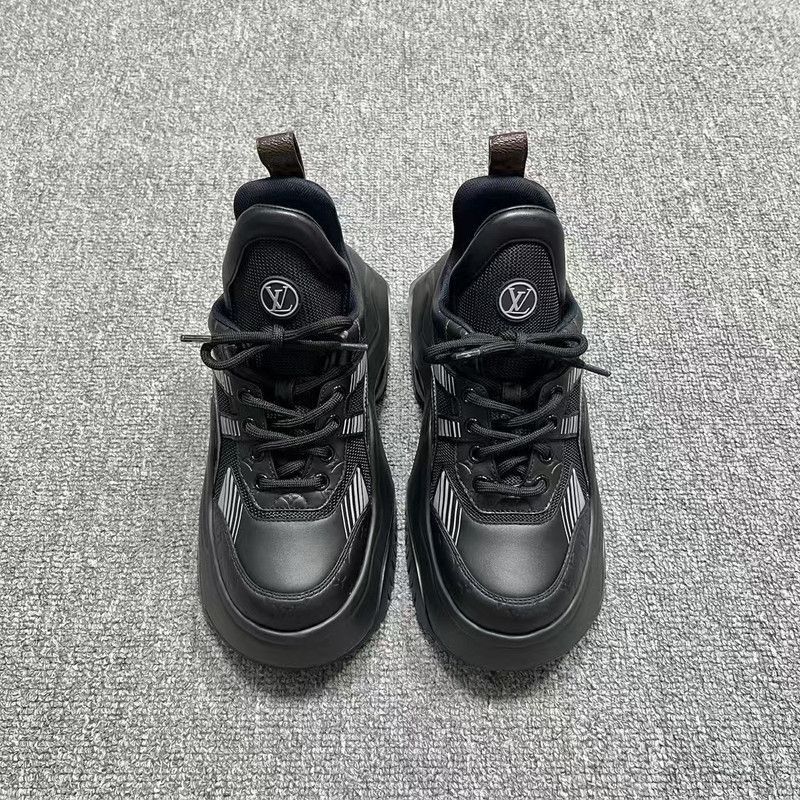 Louis Vuitton Louis Vuitton Chunky Low-Top Sneakers for Women -2505 Size US 6 / IT 36 - 1 Thumbnail