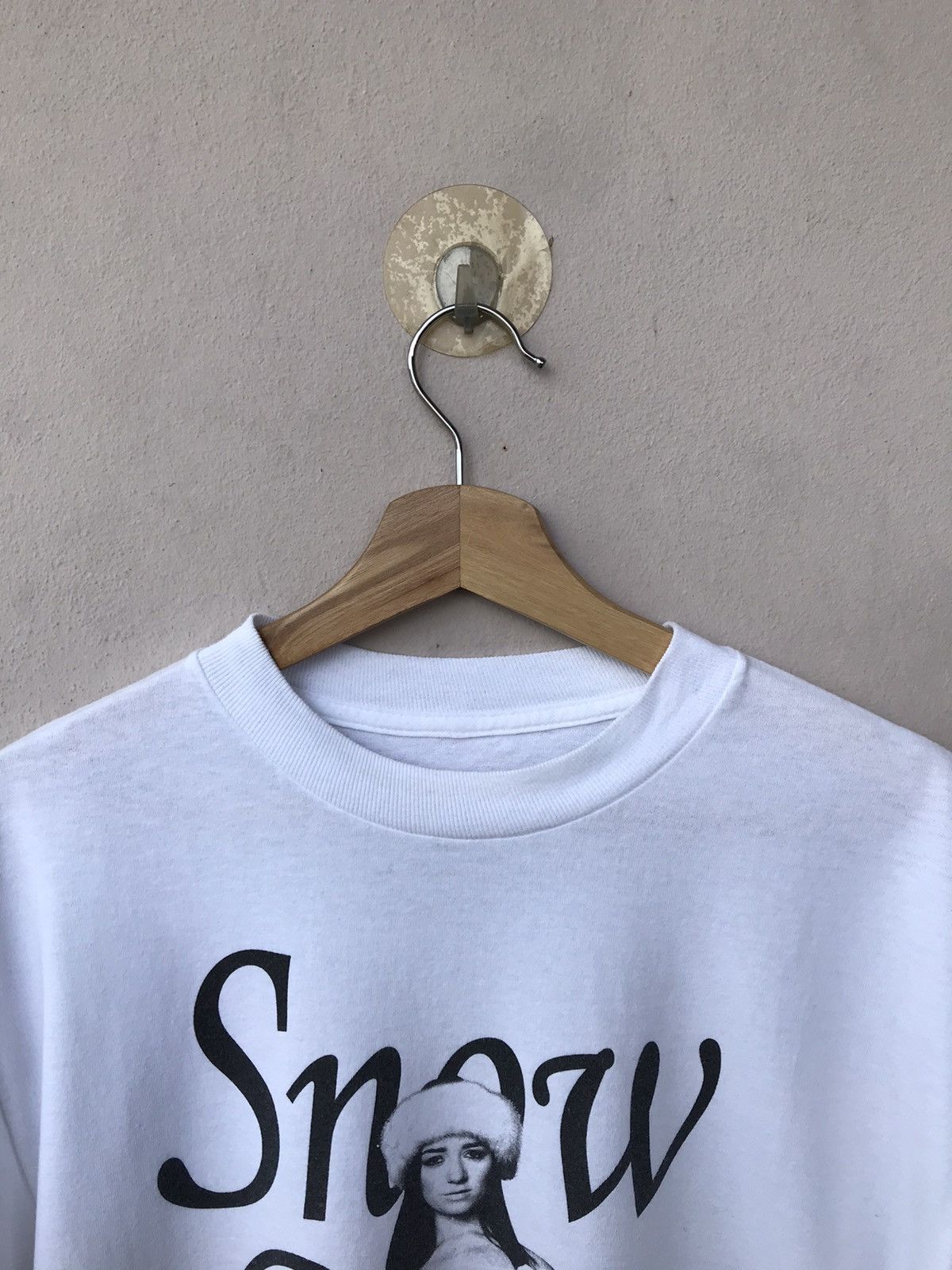 Vintage Vintage Y2k Distressed Snow Bunny ( One Hell of a Drug) Size US M / EU 48-50 / 2 - 4 Thumbnail