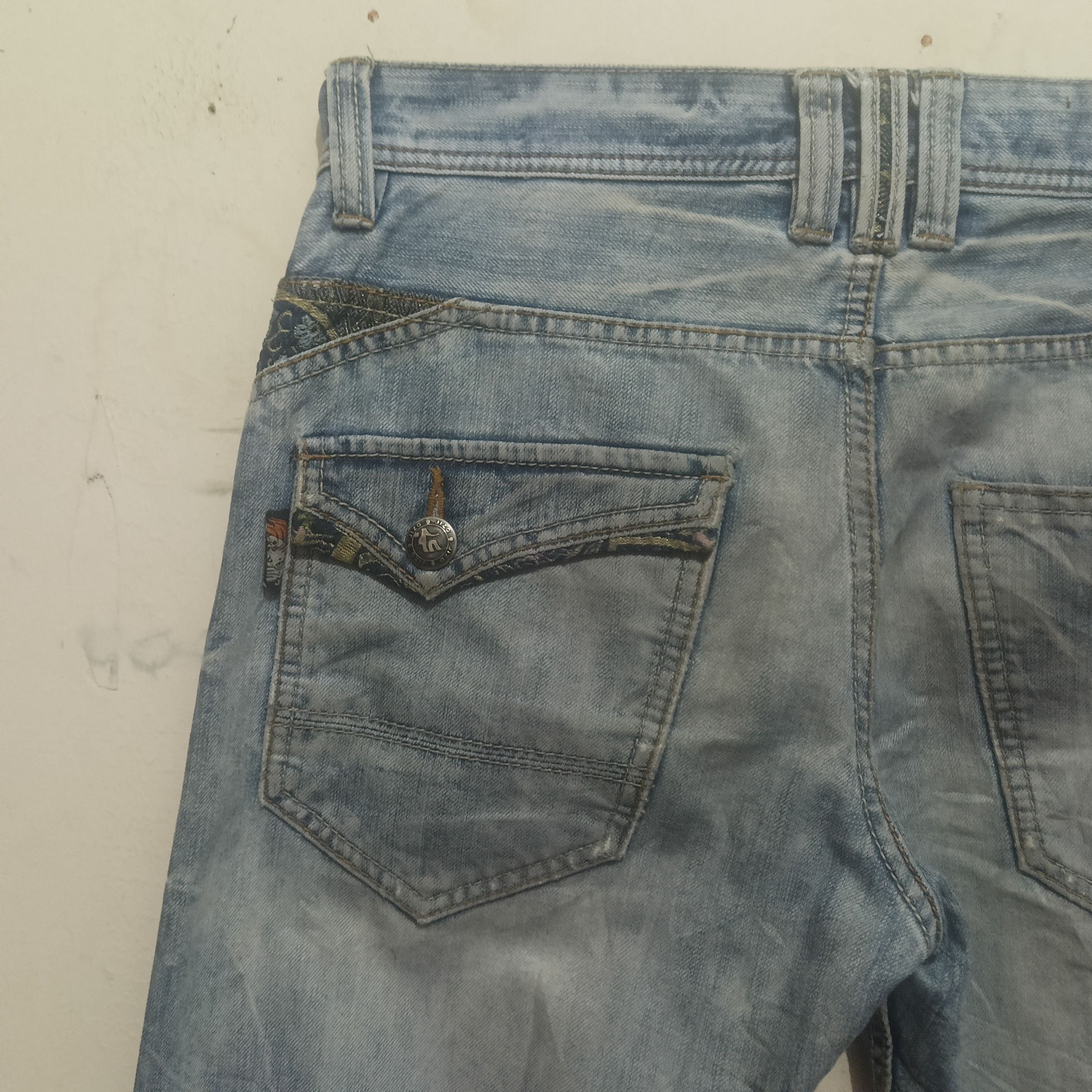 Karakuri Tamashii Japan Jizo Bosatsu Distressed Thrashed Jeans Karakuri style Size US 31 - 19 Thumbnail