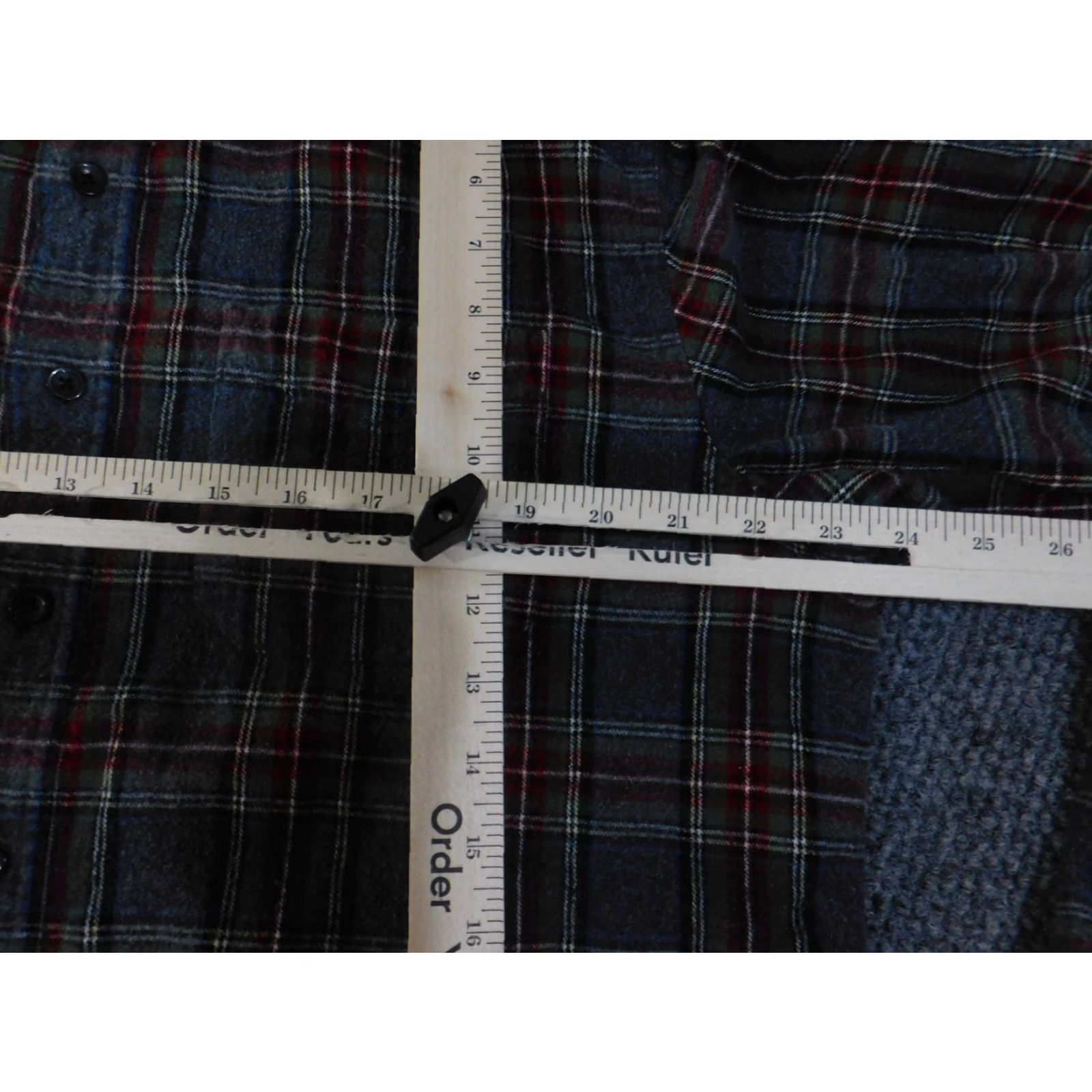 Vintage LL Bean Shirt Mens Large Tall Gray Red Plaid Flannel Button Down Traditional Fit Size US L / EU 52-54 / 3 - 6 Thumbnail