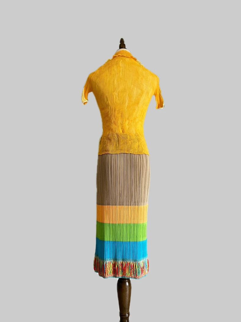 Issey Miyake Issey Miyake size:3 Rainbow pleated skirt Size 31" - 2 Thumbnail