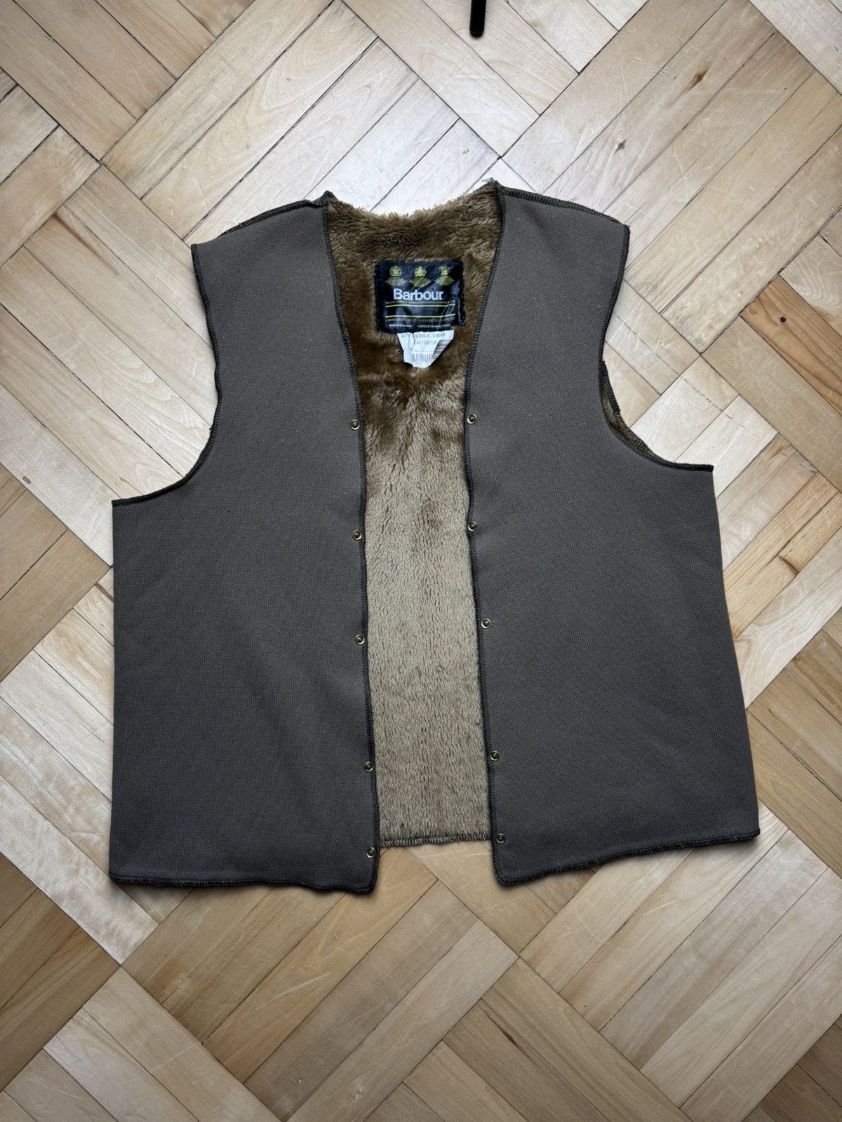 Barbour Vintage Barbour Warm Pile Lining Shearling Vest Brown Size L Size US L / EU 52-54 / 3 - 1 Thumbnail