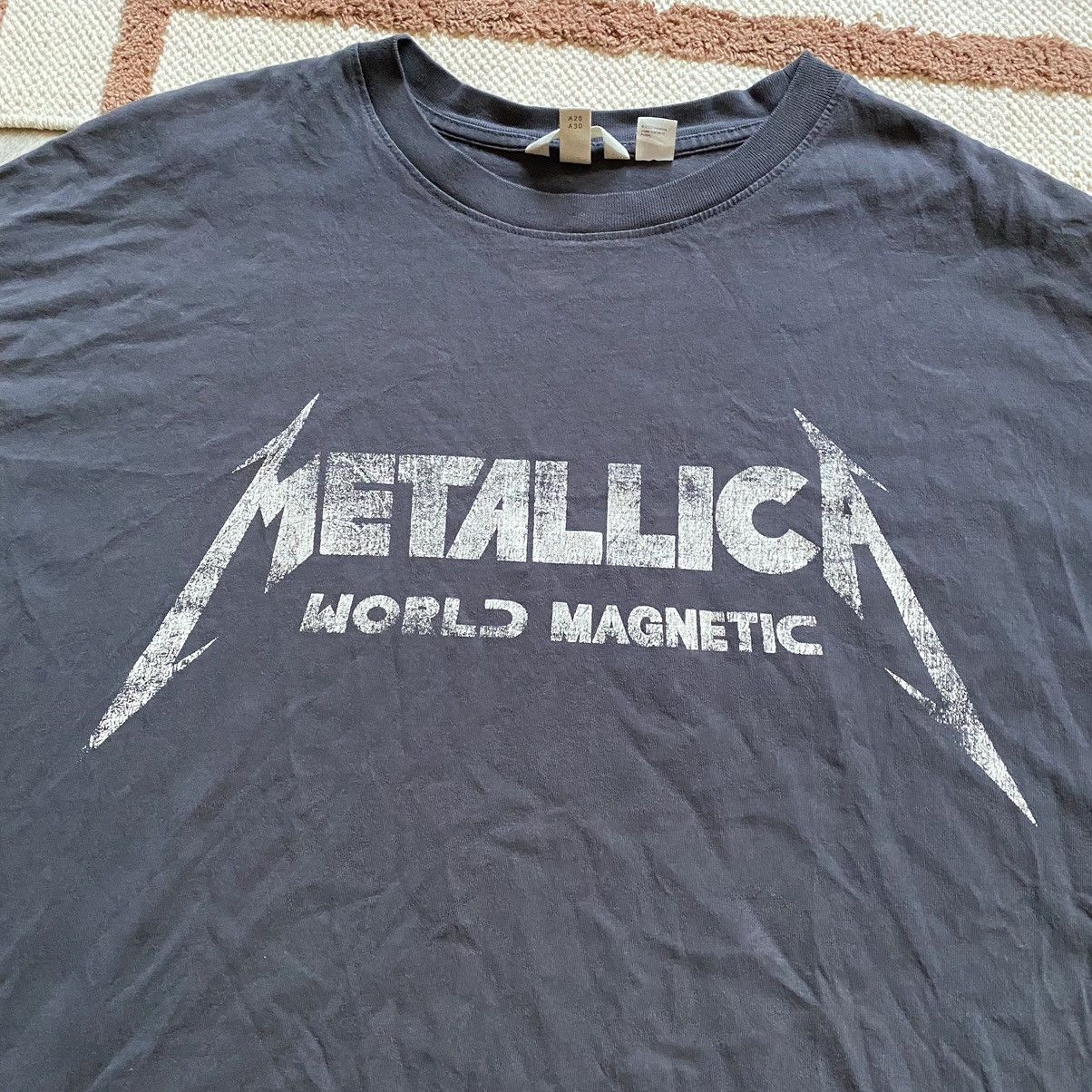 Band Tees METALLICA Y2K WORLD MAGNETIC TOUR OVERSIZE T SHIRT Size US XL / EU 56 / 4 - 3 Thumbnail