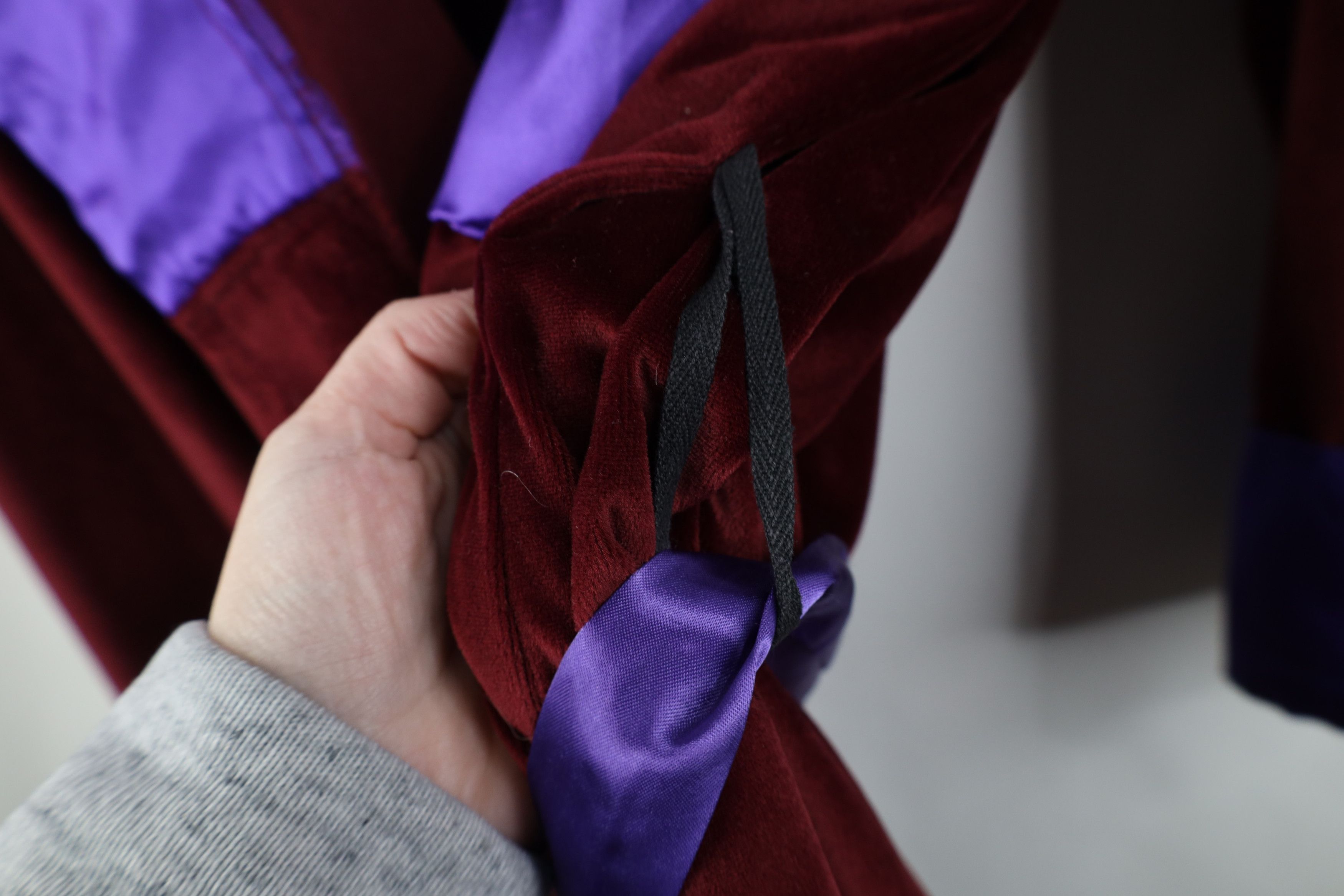 Vintage Vintage 90s Streetwear Satin Trim Smoking Jacket Robe Red Size US L / EU 52-54 / 3 - 10 Thumbnail