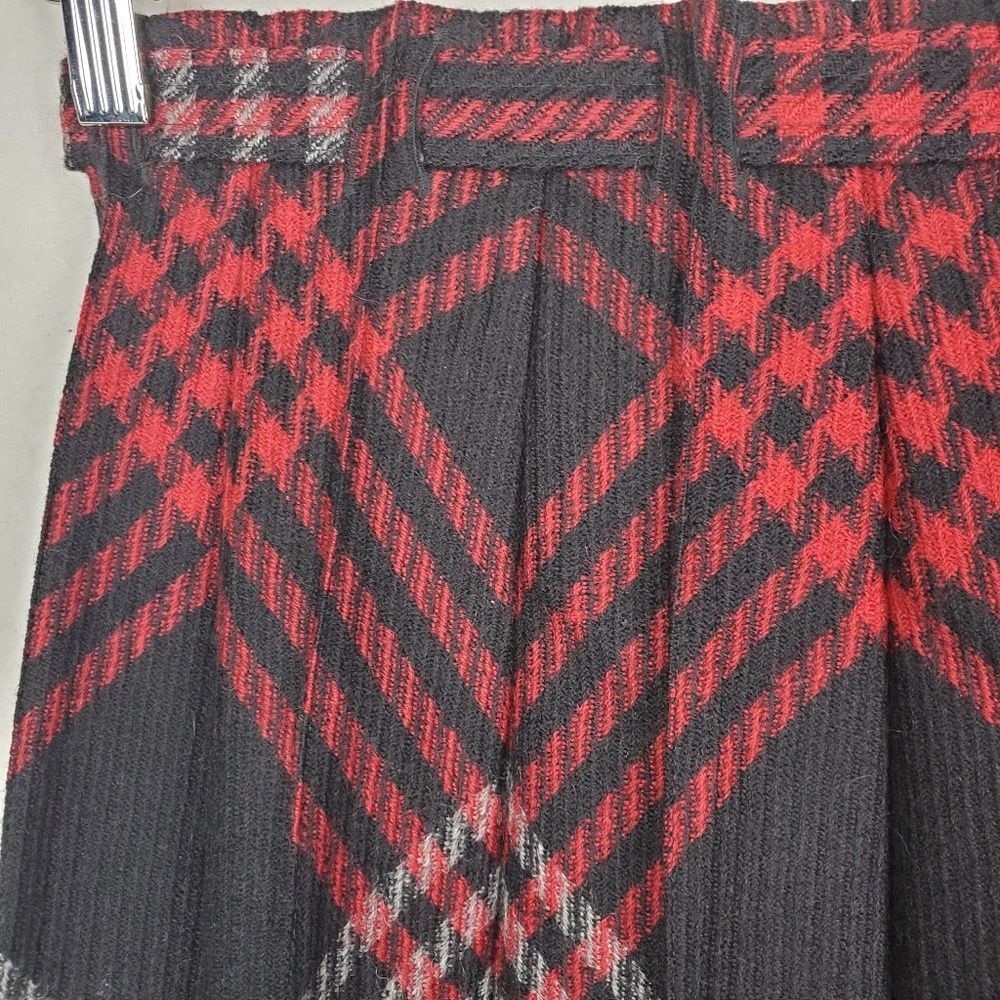 Vintage Gorgeous Vintage Plaid Wool Skirt By Tanall Switzerland S Size 27" / US 4 / IT 40 - 5 Thumbnail