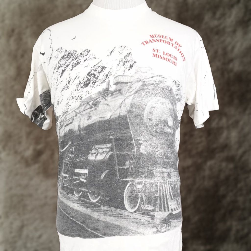 Fruit Of The Loom VINTAGE Museum of Transportation St Louis Shirt Adult Large White Crew Neck T-Shirt Graphic Print 1990s Train Souvenir Mens Size US L / EU 52-54 / 3 - 1 Thumbnail