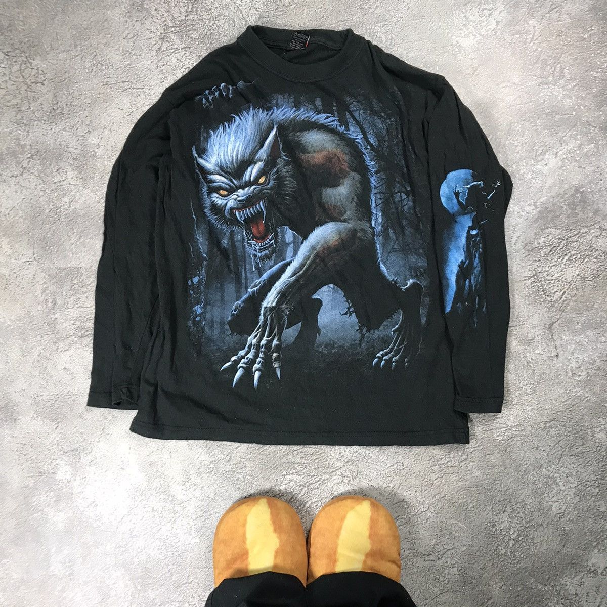 Vintage Vintage Y2K Horror Graphic Tee Demon Beast Dark Grunge L Size US L / EU 52-54 / 3 - 1 Thumbnail