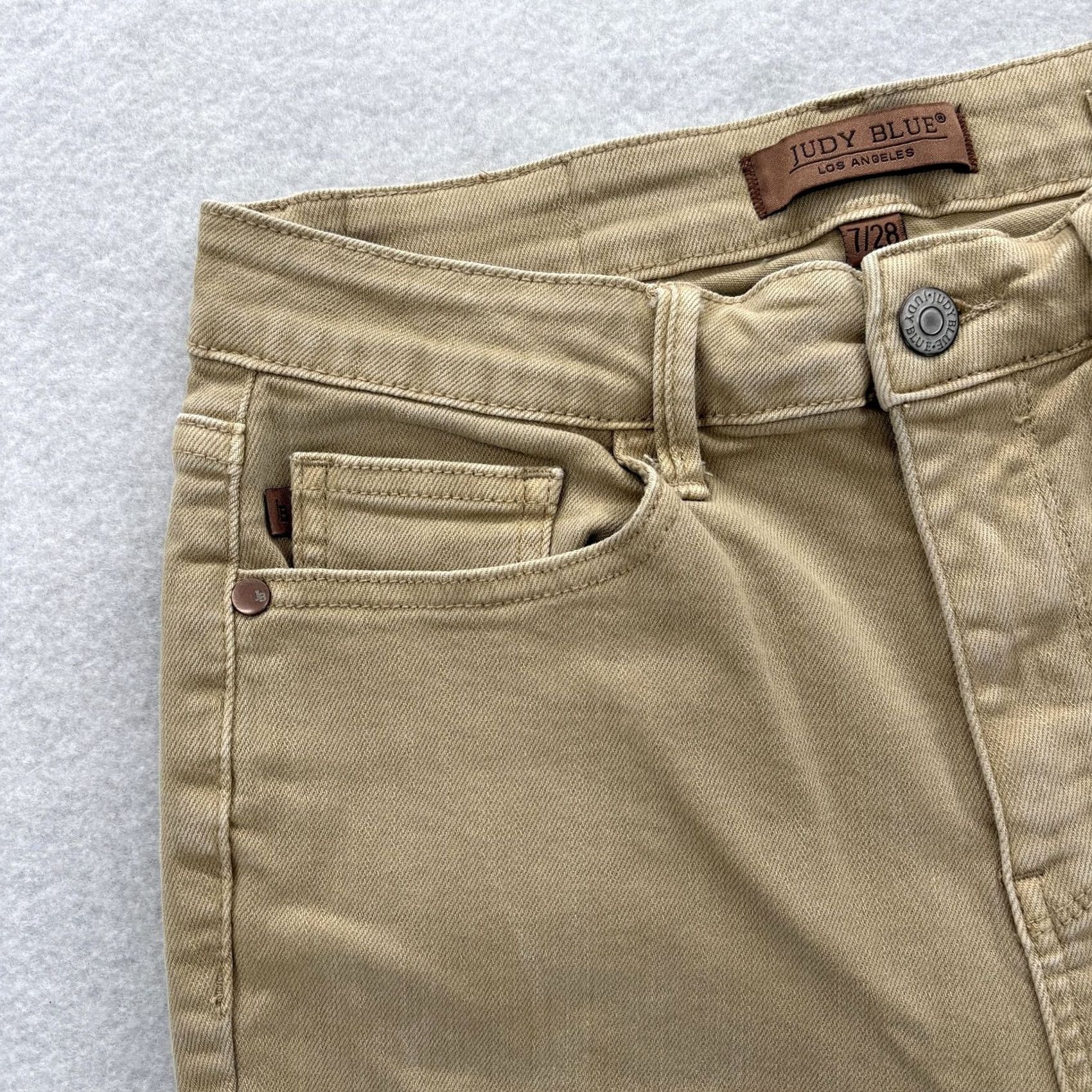 Vintage Judy Blue Jeans Womens Cropped Khaki Garment Dyed Straight Leg Stretch 28in Inseam 7/28 Casual Denim Pants Womens Jeans Size 28" / US 6 / IT 42 - 3 Thumbnail