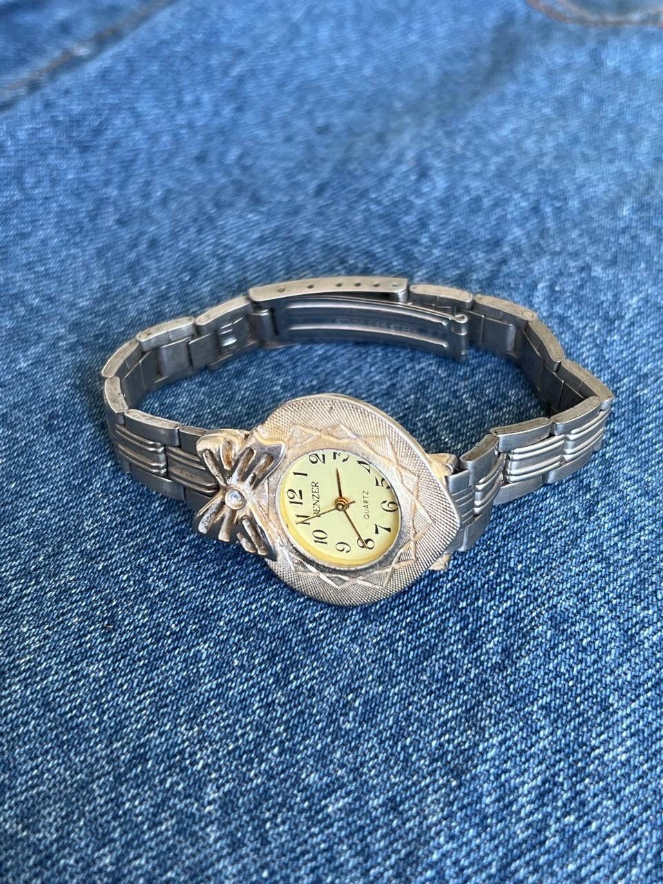 Japanese Brand × Vintage Vintage 90s Bow 🎀 Japanese style futuristic Steel Watch Size ONE SIZE - 2 Thumbnail