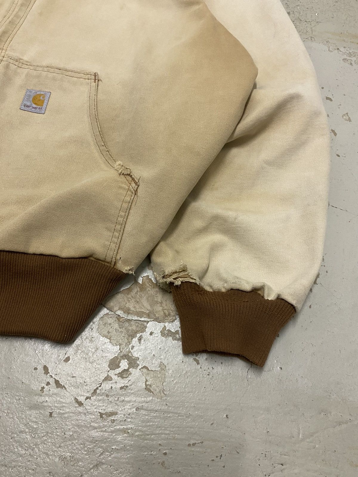 Carhartt Carhartt J151 Sand Canvas Jacket XL Made in USA Heavy Fade Size US XL / EU 56 / 4 - 7 Thumbnail